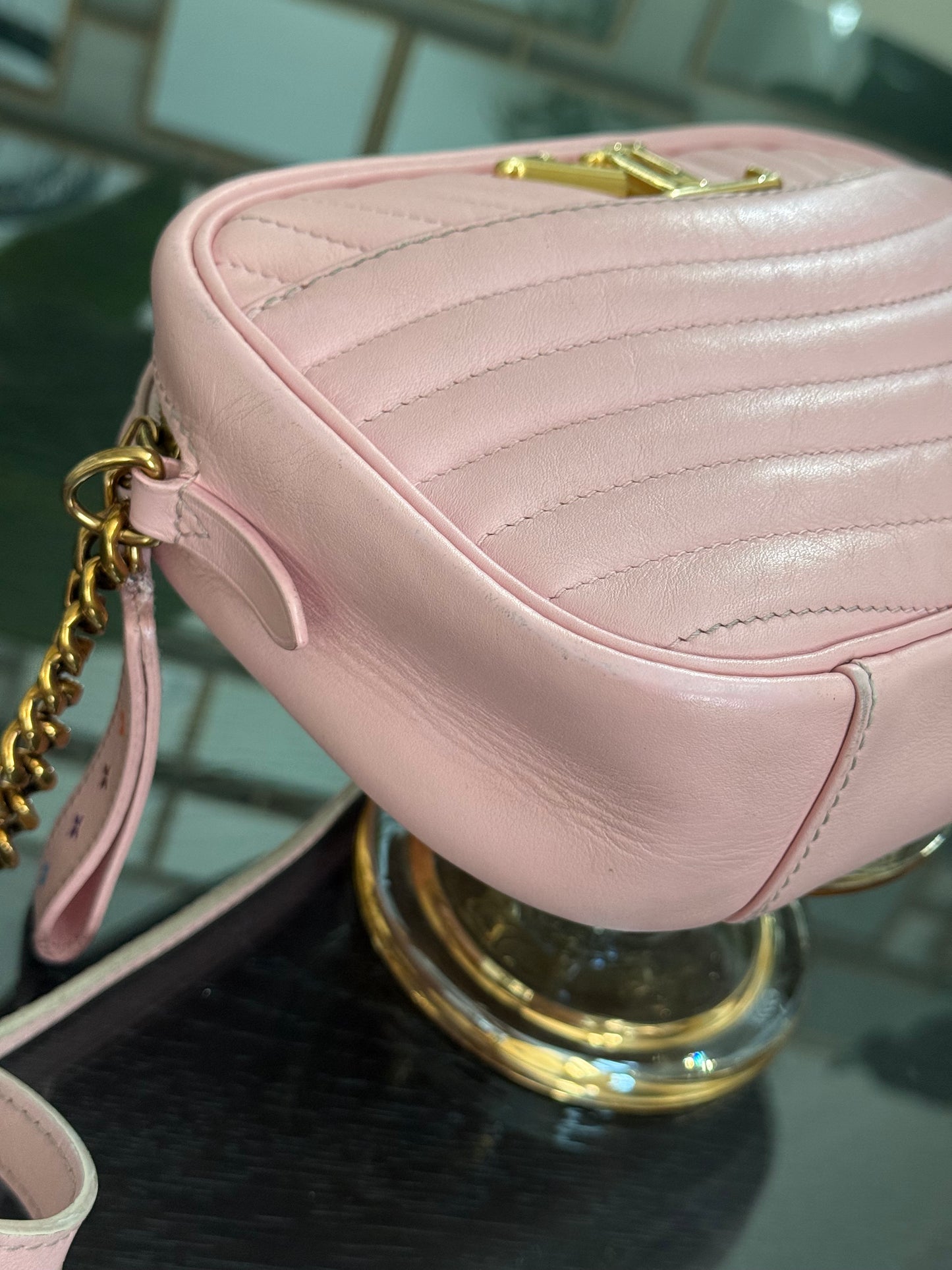 New Wave Camera Bag -🗓️ Year: 2019