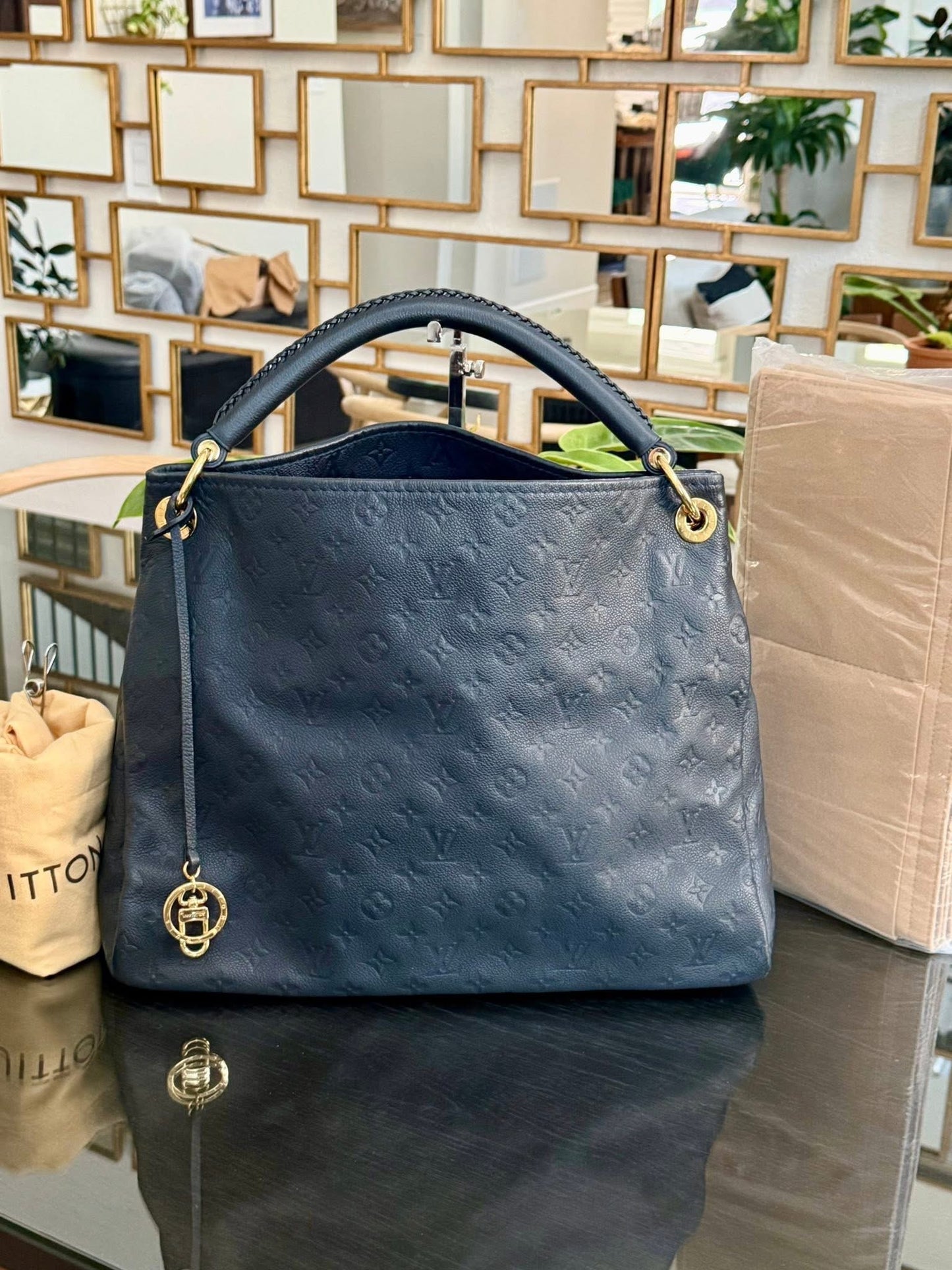 Artsy MM Empriente in Black/ Dark Blue with Dustbag and Insert Organizer 📅 Year: 2012