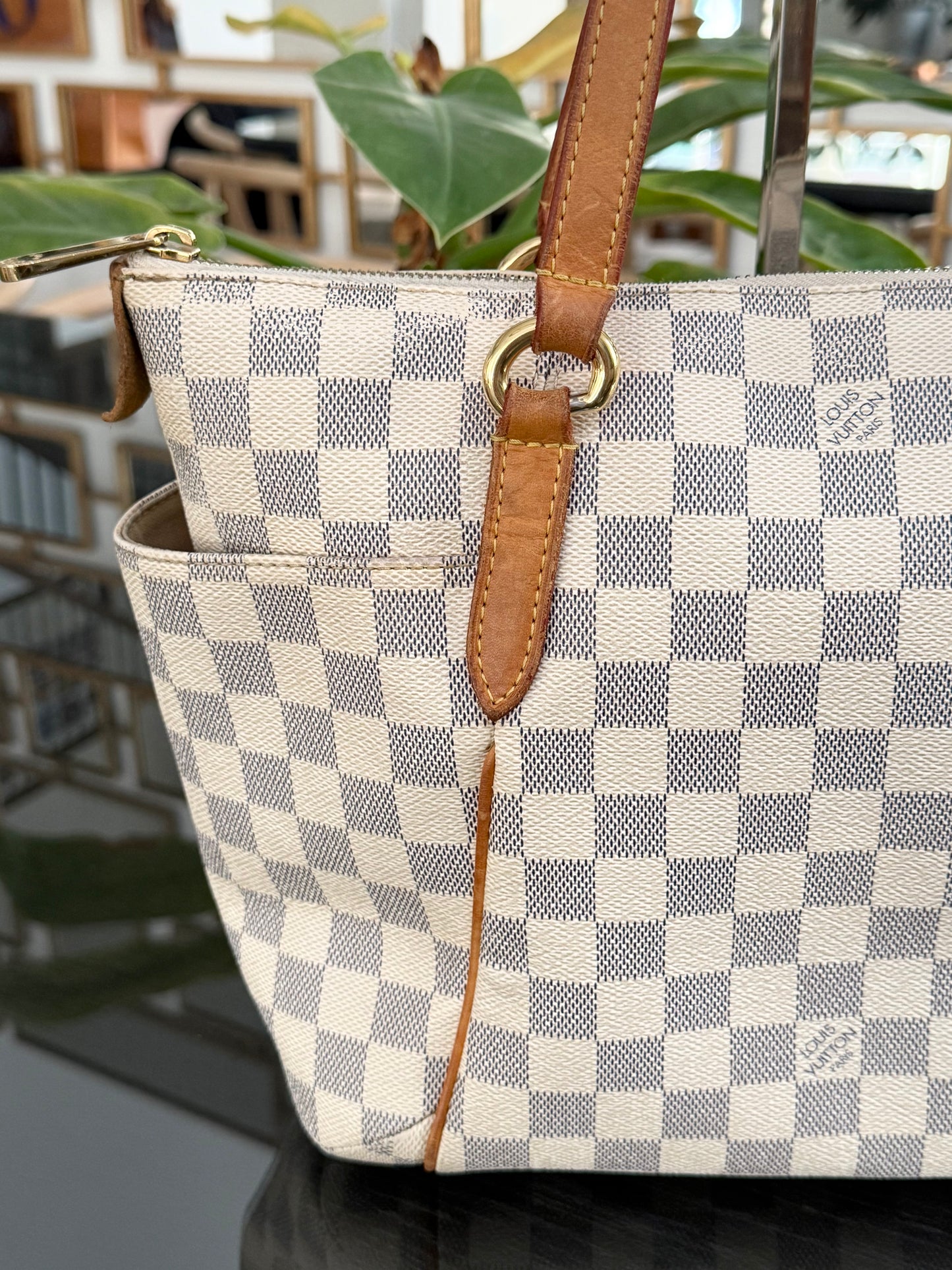 Totally PM Azur with Dustbag 📅 Year: 2011