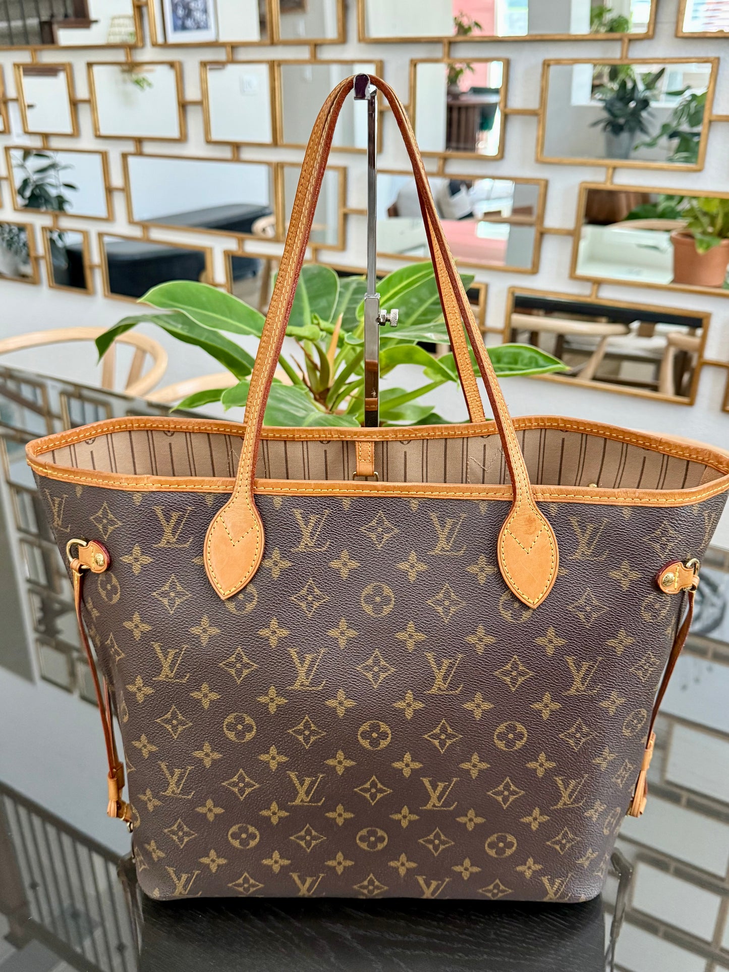Neverfull MM with Dustbag 🗓️ Year: 2008