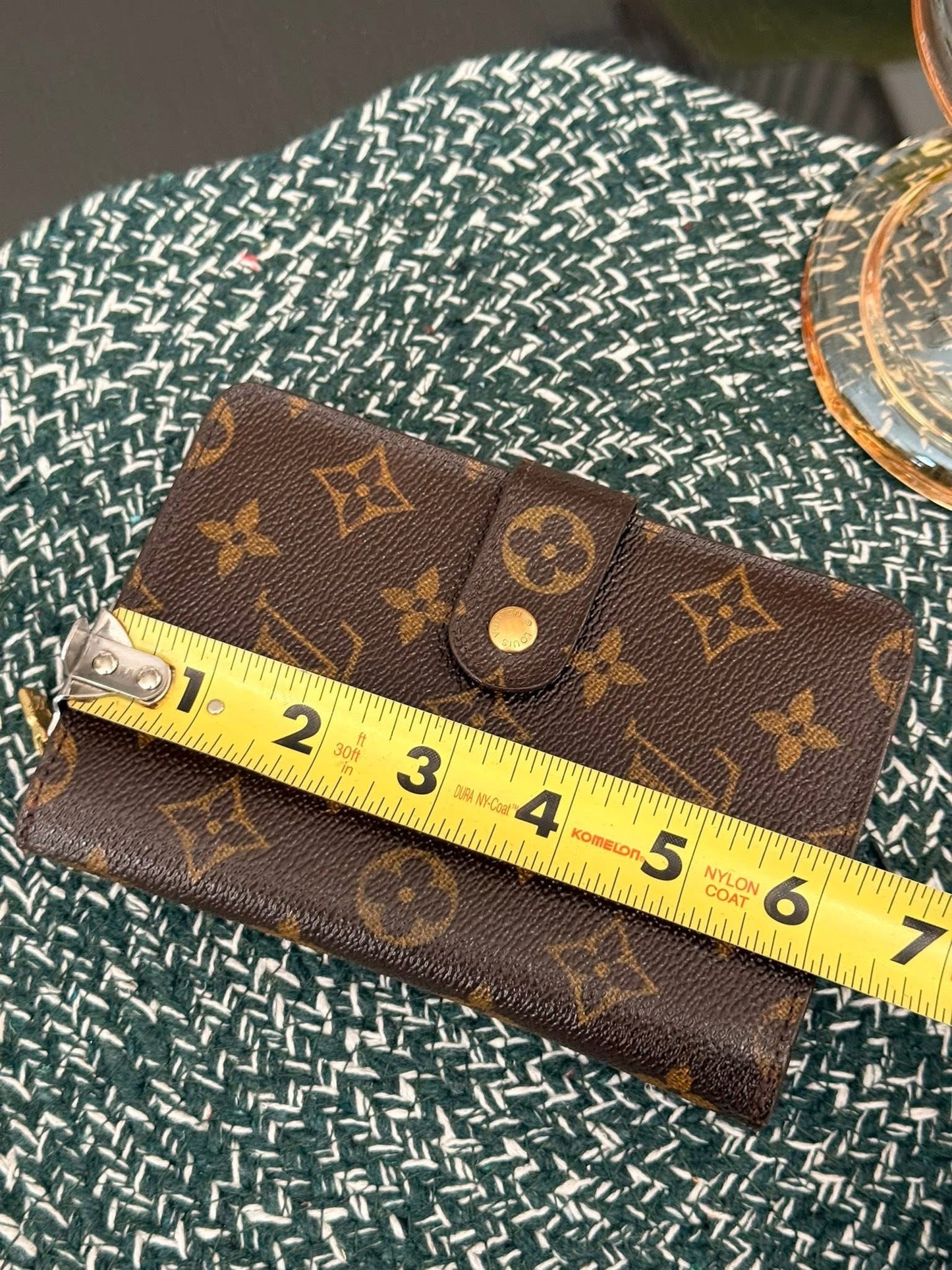 Etui Wallet Passport Holder in Monogram with 8 Cardholders 🗓️ Year: 1990