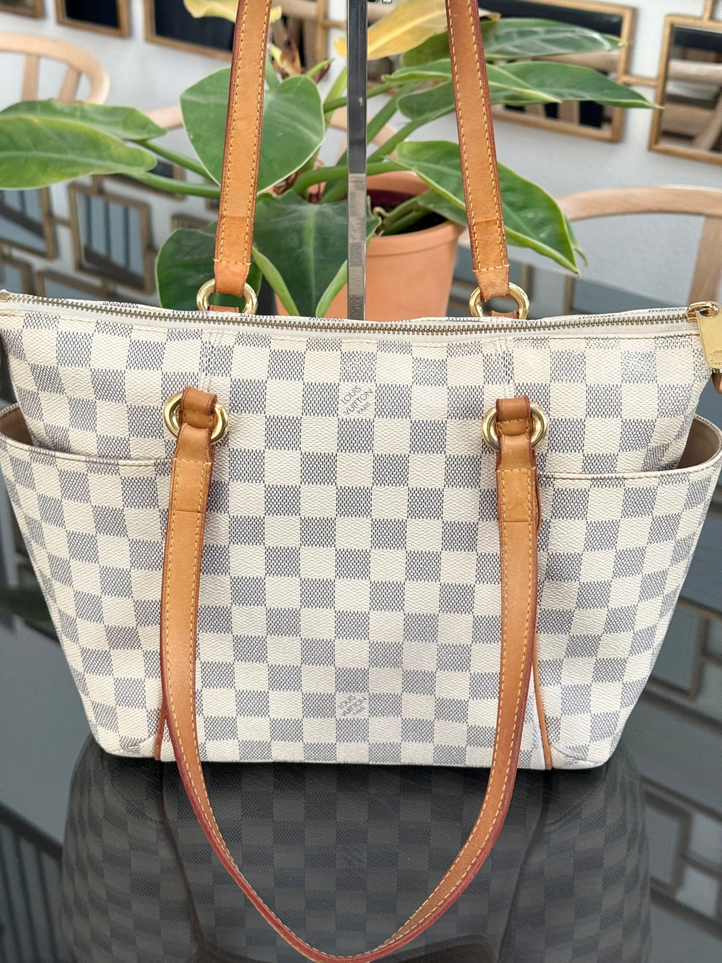 Totally PM Azur with Dustbag 📅 Year: 2011