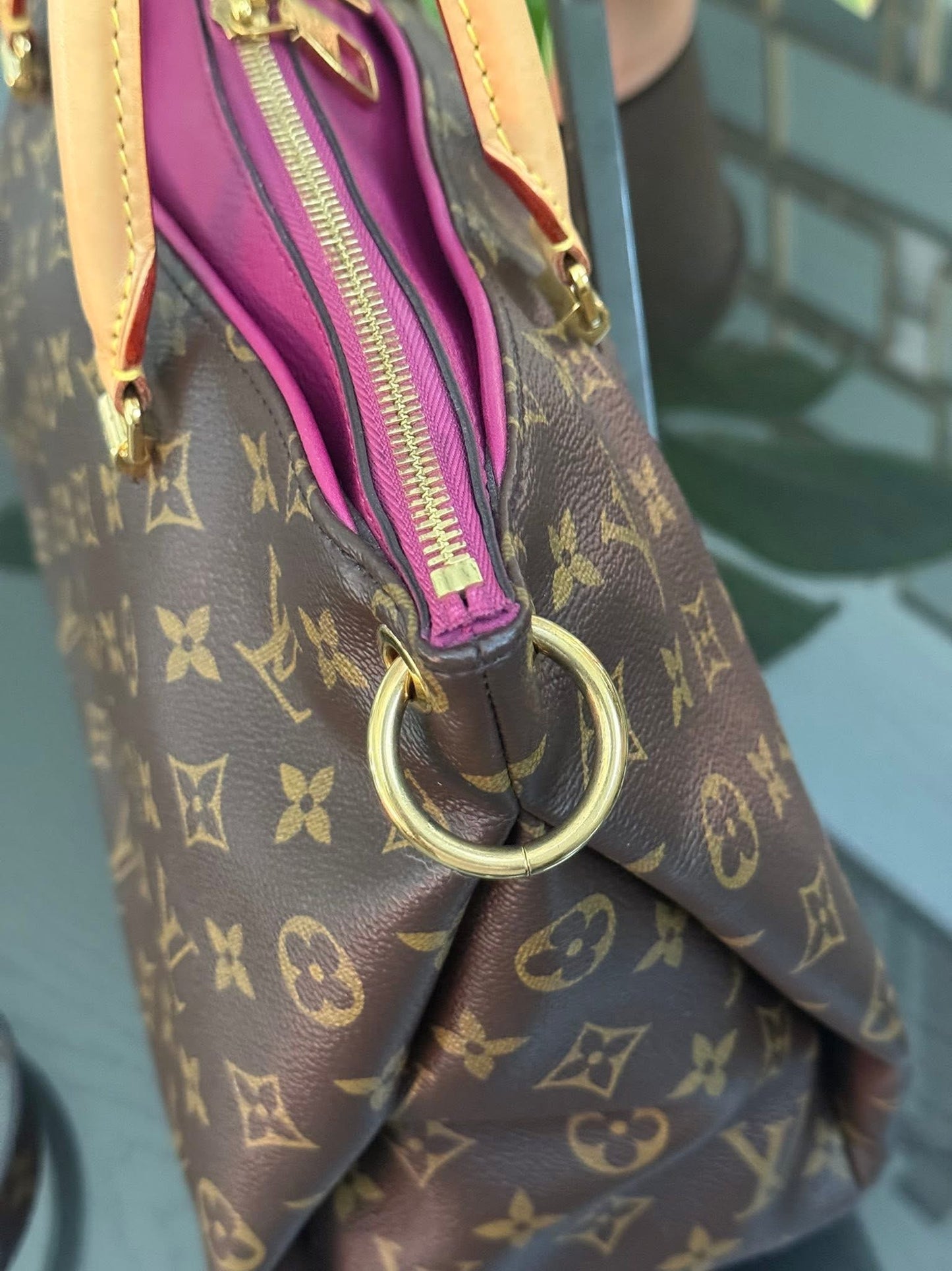 Pallas MM Purple Tote with Original Strap, Dustbag and Insert Organizer 📅 Year 2015