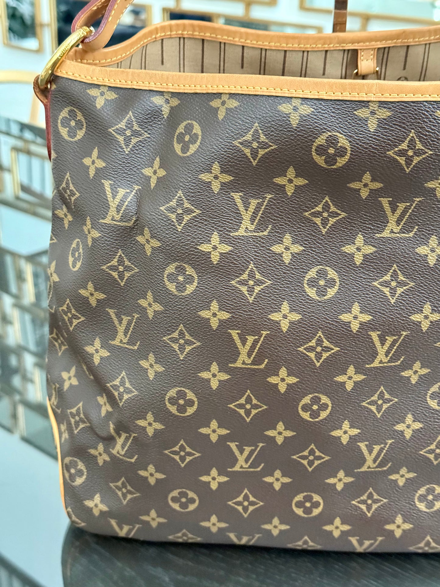 Delightful MM with Dustbag 📅 Year: 2010