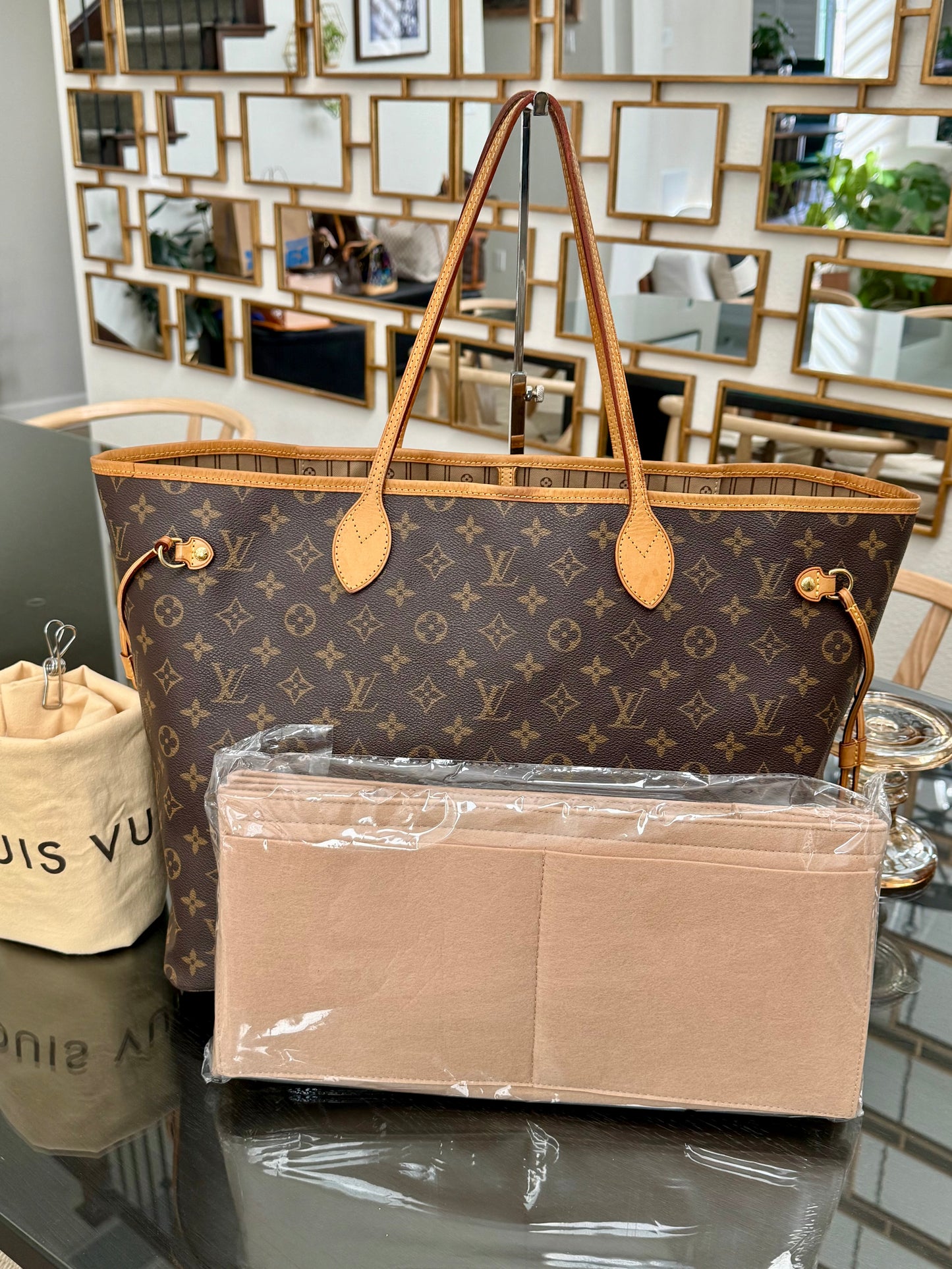 Neverfull GM with Dustbag Insert Organizer 🗓️ Year: 2013