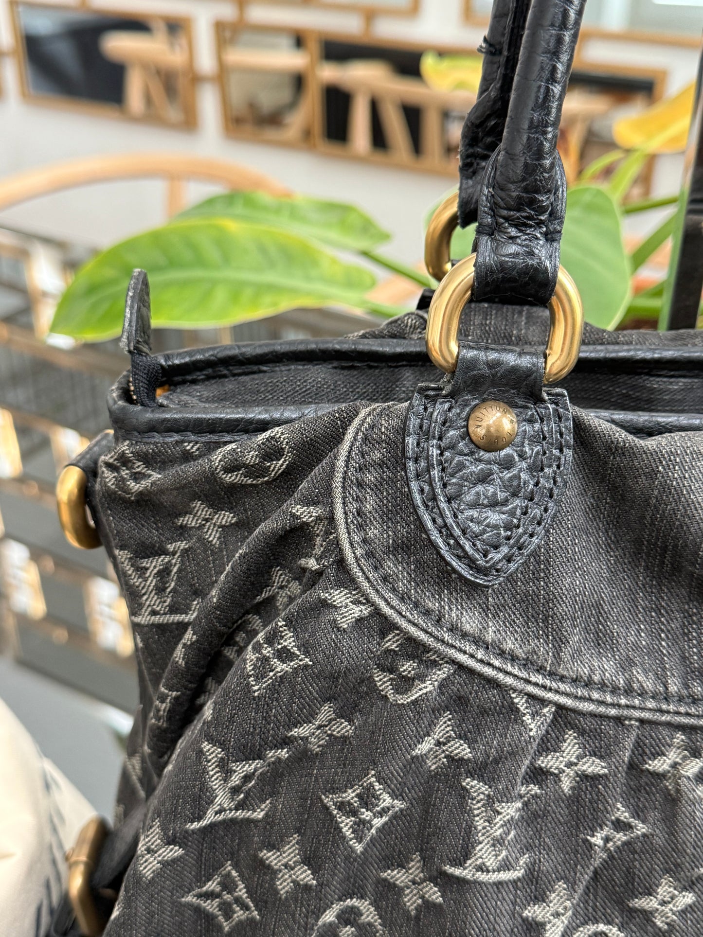 Neo Cabby GM Denim Black with Dustbag 🗓️