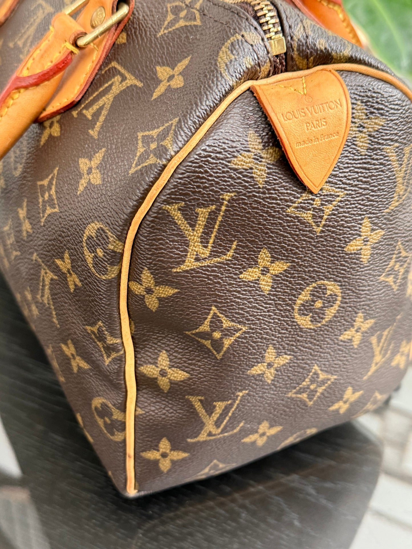 Speedy 25 in Monogram with Lock 🔐 and Key -🗓️ Year: 2005