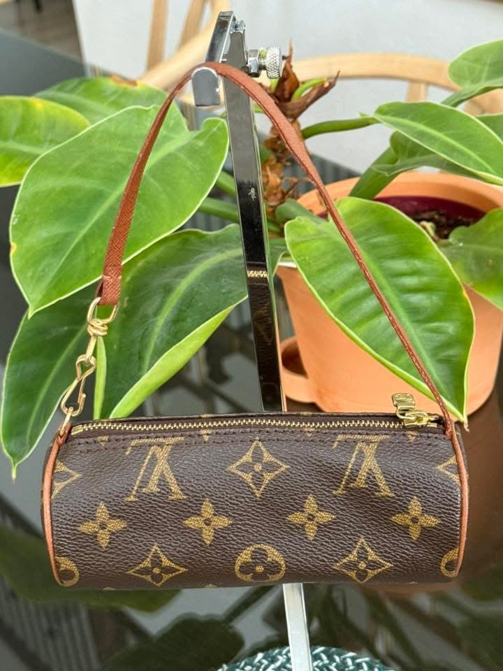 Monogram Mini Papillon 🗓️ Year: Pre Date Code