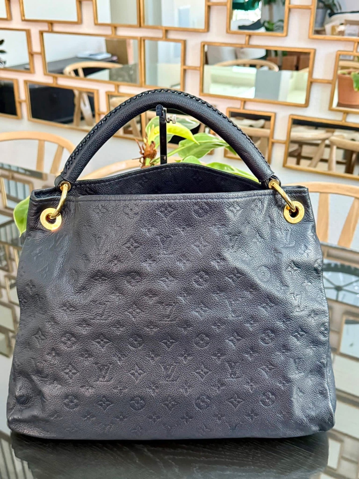 Artsy MM Empriente in Black/ Navy Blue with Dustbag and Insert Organizer 📅 Year: 2010