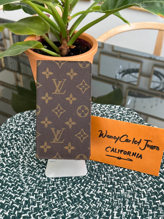Vintage Checkbook Holder in Monogram 🗓️ Year: 1989