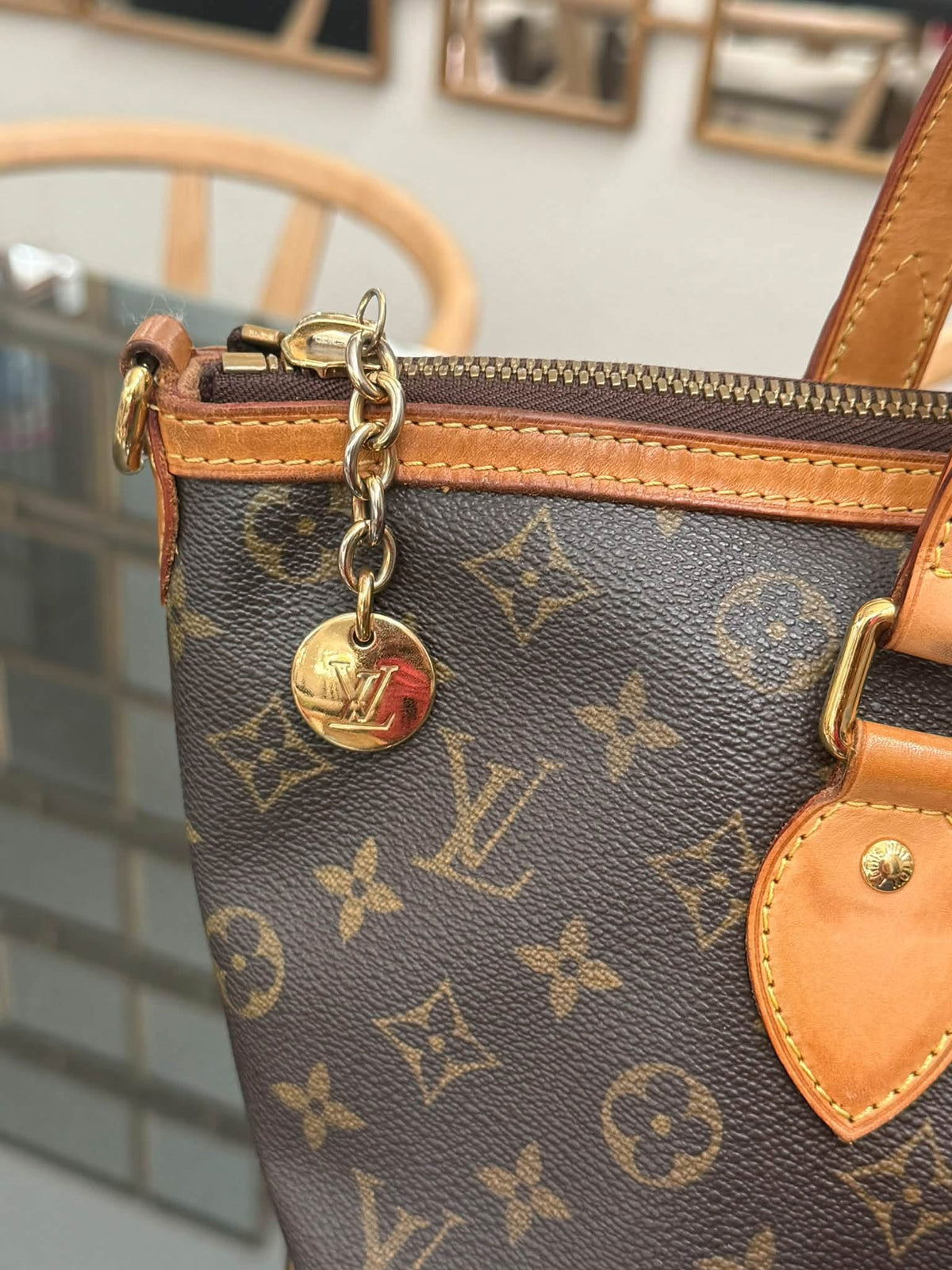 Palermo PM with Original Strap and 
Dustbag 📅 Year: 2010
