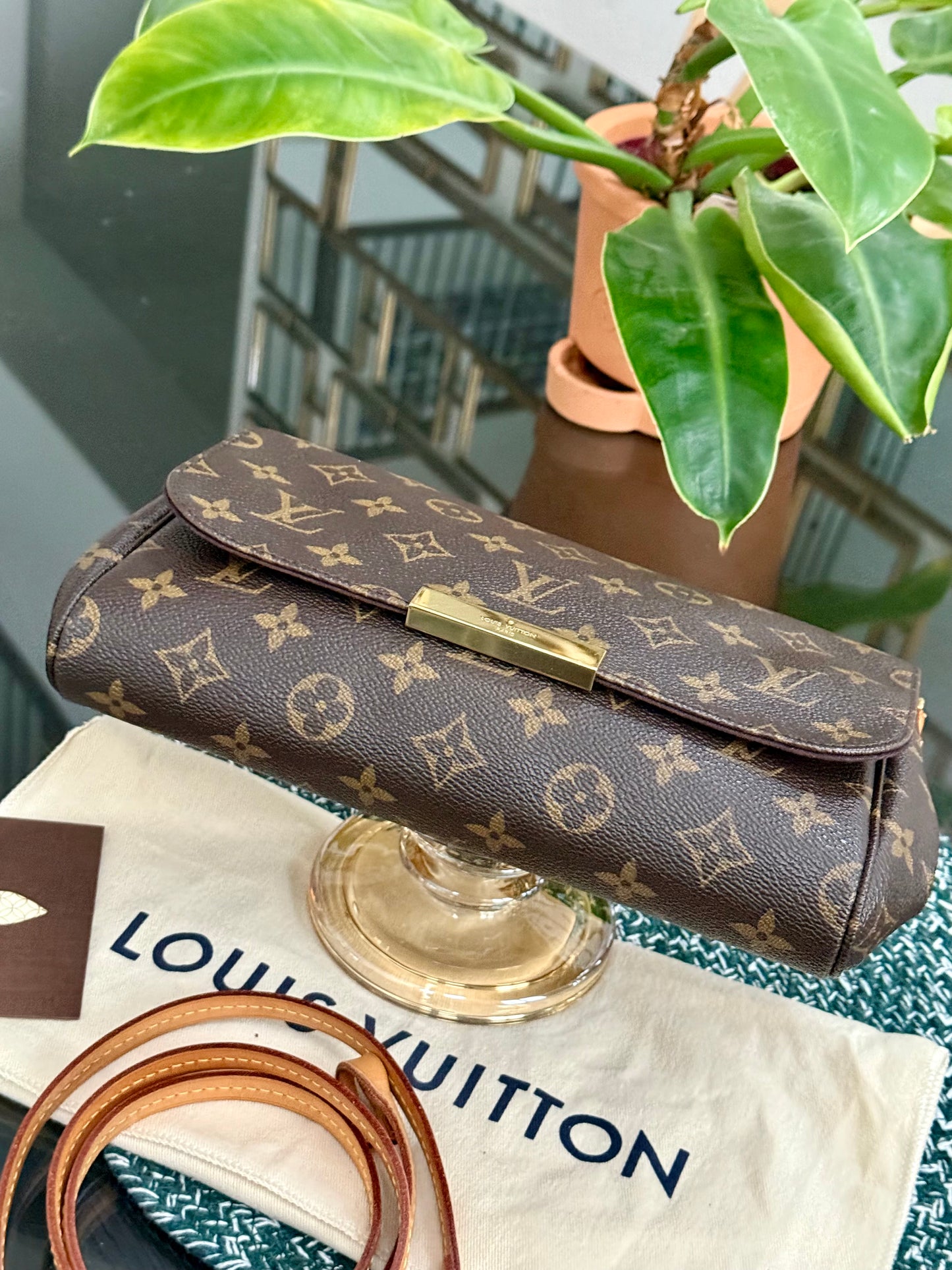 Favorite MM in Monogram with Original Strap, Dustbag, Box and Paper bag 🗓️ Year: 2017