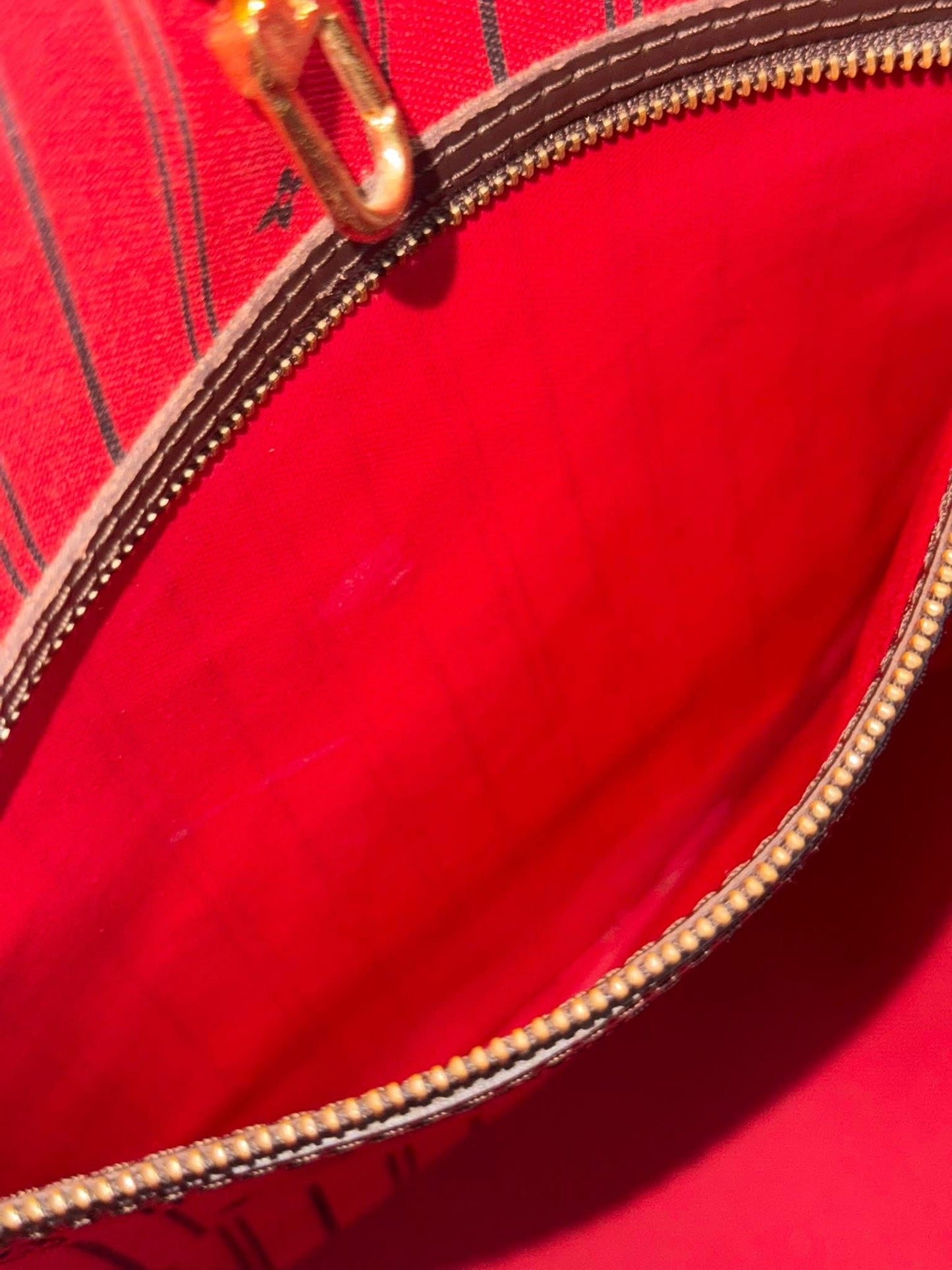 Neverfull MM in DE with Pouch comes with Dustbag and Non branded Twilly 🌺 📅 Year: 2015