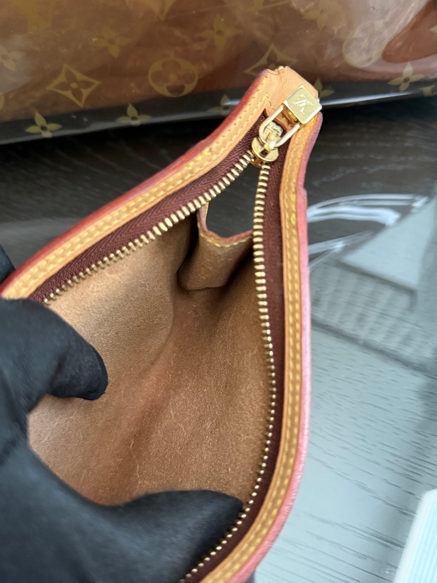 Clear Monogram Vinyl Cabas Cruise GM Tote- 📅 Year: 2000