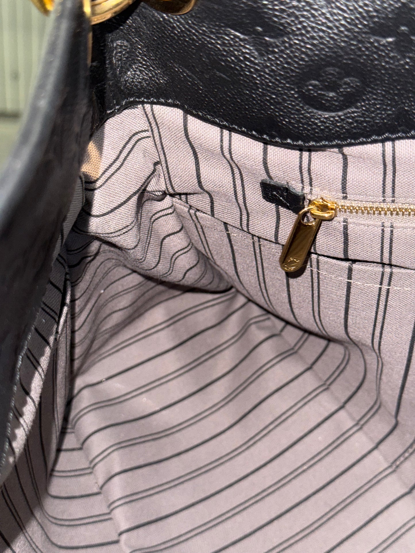 Artsy MM Empriente Black with Dustbag - 📅 Microchip and Authenticated