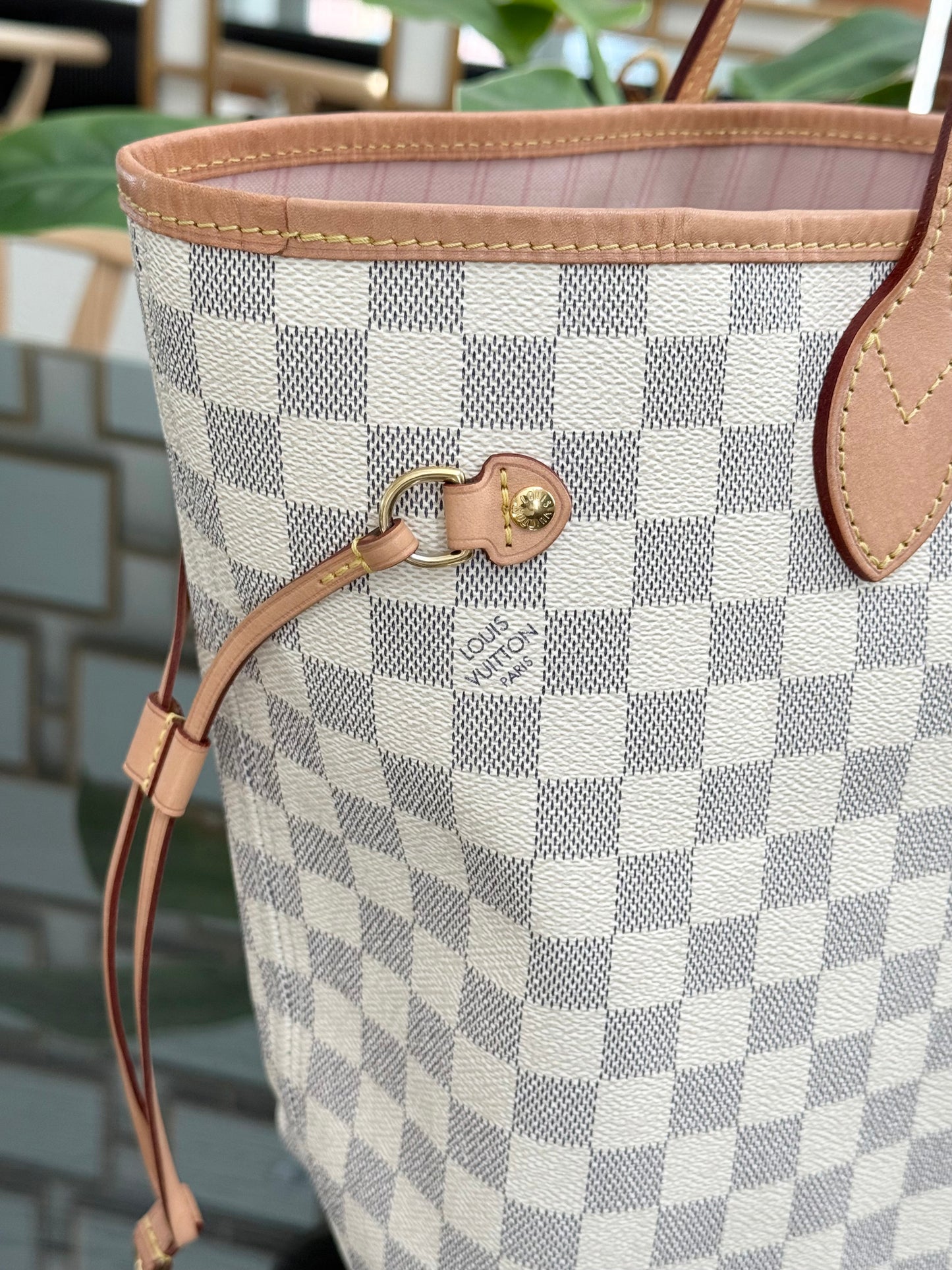 Neverfull MM Azur in Rose Ballerine with Dustbag 📅 Year: 2020