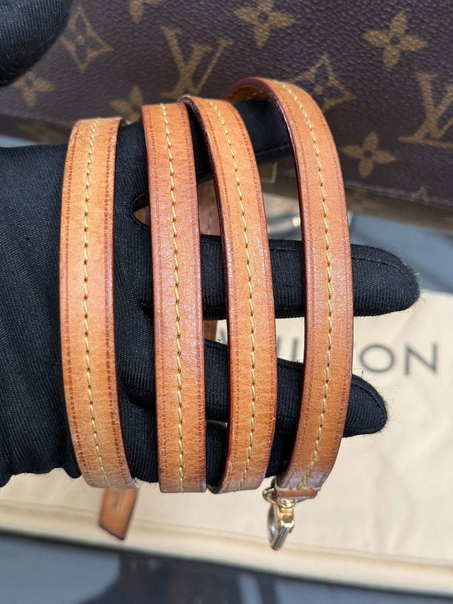 Favorite MM in Monogram with Original Strap, Insert Organizer, Dustbag, Box and Paper bag 🗓️ Year: 2014