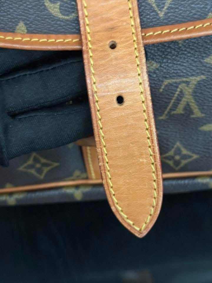 Saumur 35 Crossbody -🗓️ Year: 1989