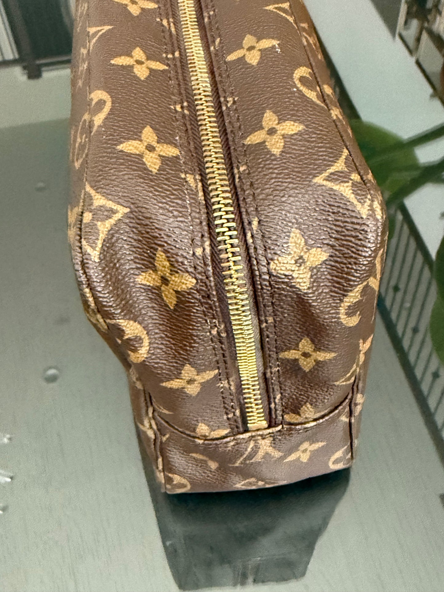 Trousse 28 📅 Year: 1987