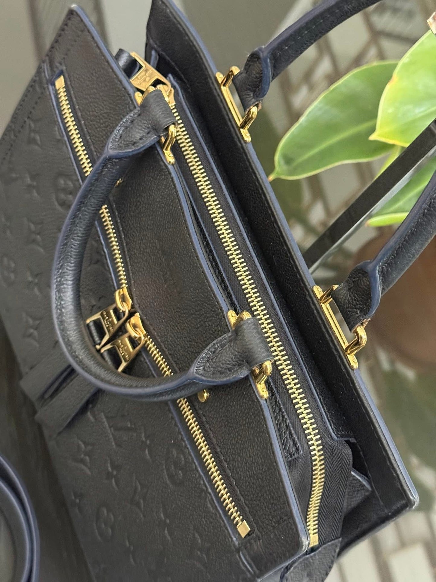 Sully PM Empreinte Noir with Original Strap and Dustbag 📅 Year: 2019
