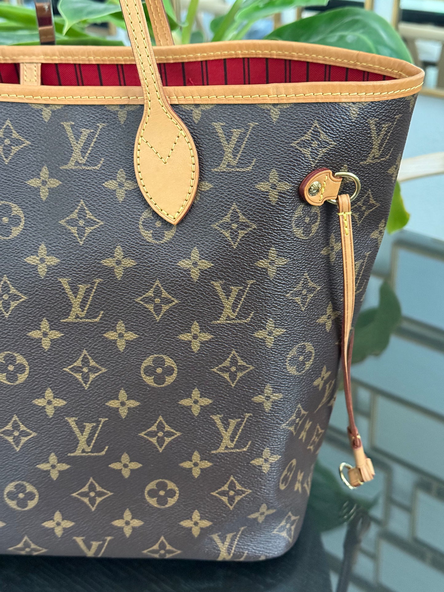 Neverfull MM in Monogram Cerise Interior with Dustbag 🗓️ Year: 2017