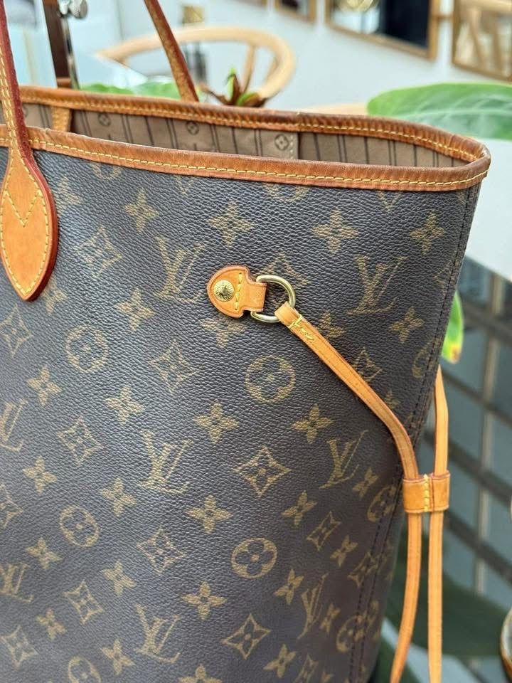 Neverfull GM in Monogram with Insert Organizer 📅 Year: 2011