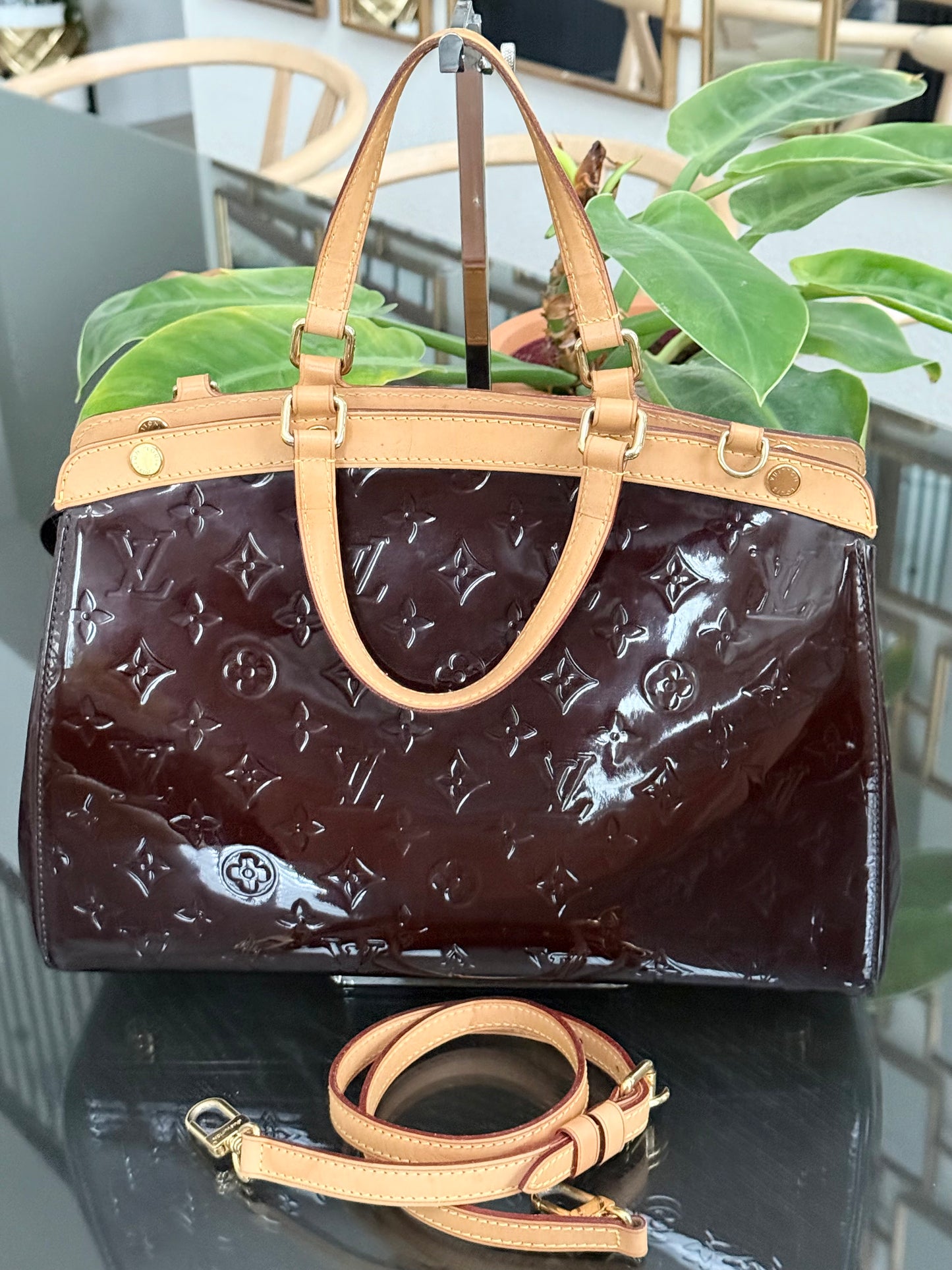 Vernis Brea MM Amarante with Original Strap , Dustbag and Insert Organizer 🗓️ Year: 2013