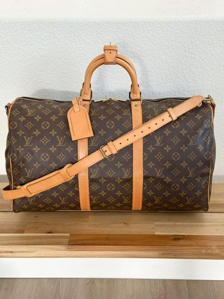 Keepall 50 Bandoulier with Original Strap, Luggage tag and Poignet  📅 Year: 1990