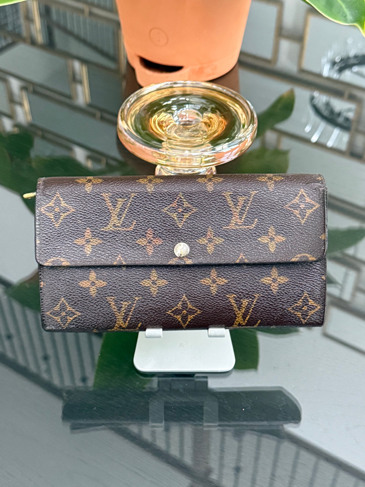 Sarah Wallet with 10 Cardholders 🗓️ Year: 2008