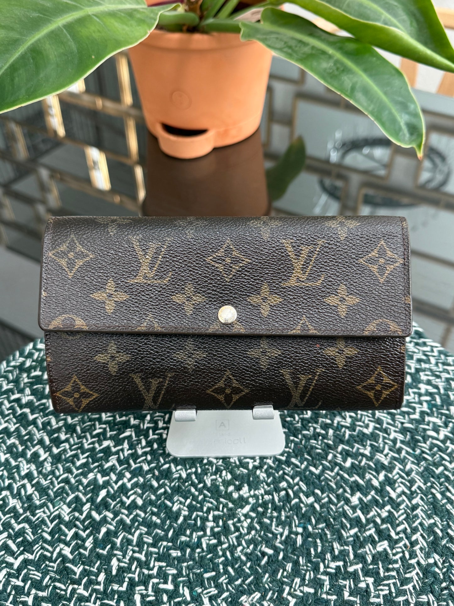 Sarah Wallet in Monogram with 10 Cardholders 🗓️ Year: 2007
