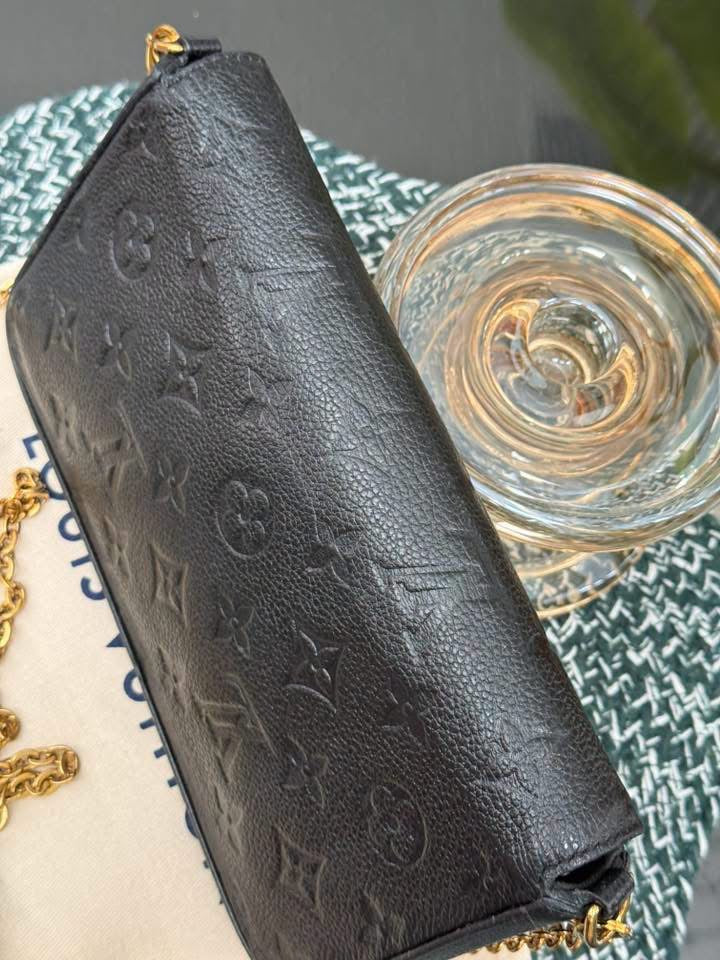 Felicie Empreinte Noir with Zippy and Card Inserts comes with Original Strap, Dustbag, Box and Paper bag 🗓️ Year: 2017