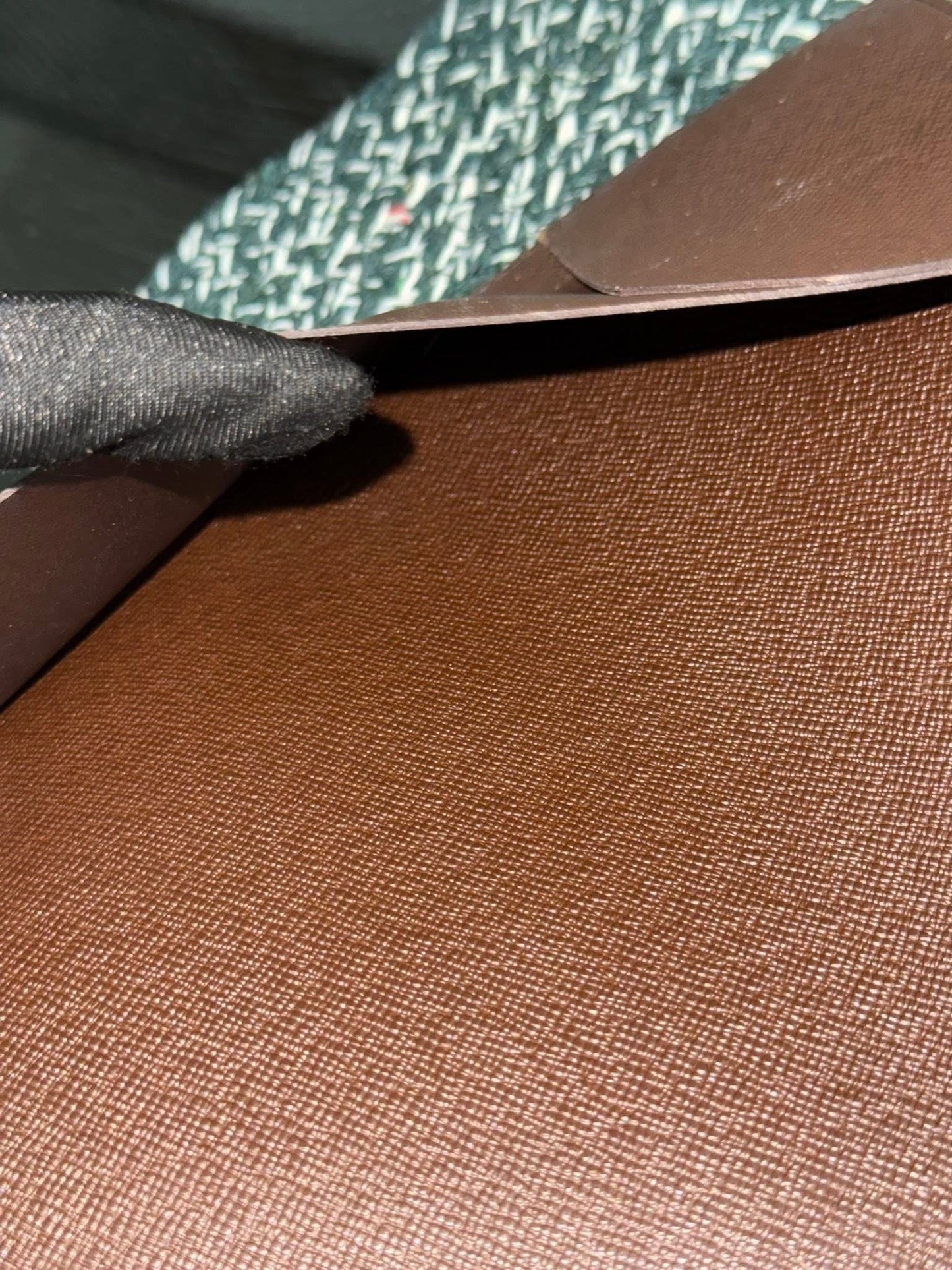 Damier Ebene Desk Agenda Cover 
🗓️ Year: 2005