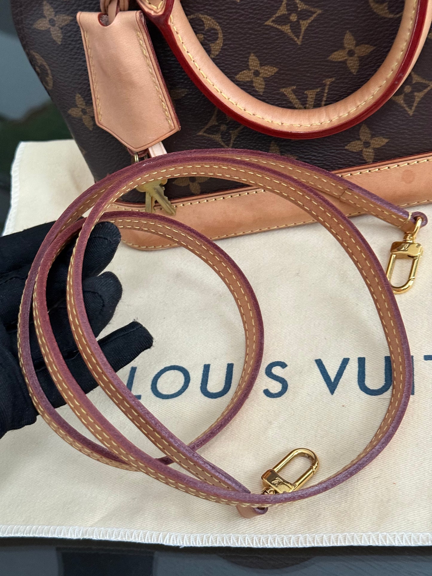 Alma BB with Original Strap , Clochette , Lock 🔐 keys, Box , dustbag and Paper bag - 📅 Year: 2021