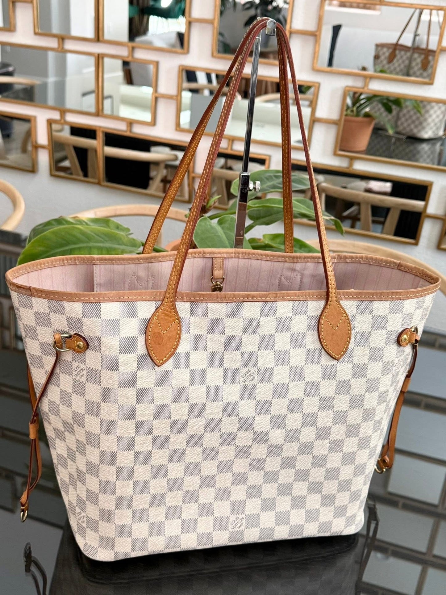 Neverfull MM Azur in Rose Ballerine with Dustbag and Insert Organizer 🌺 📅 Year: 2019