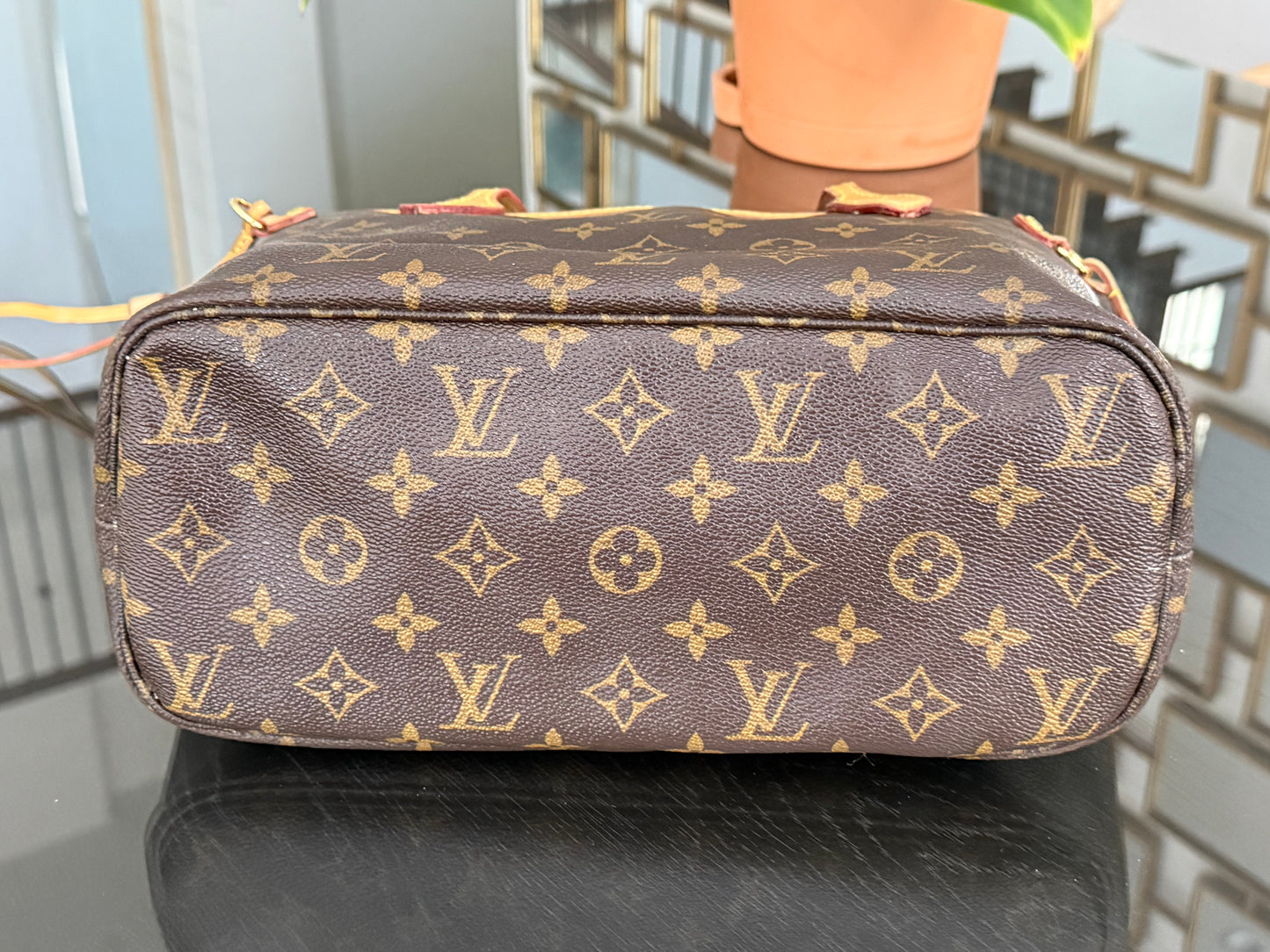 Neverfull PM with Dustbag -🗓️ Year: 2009