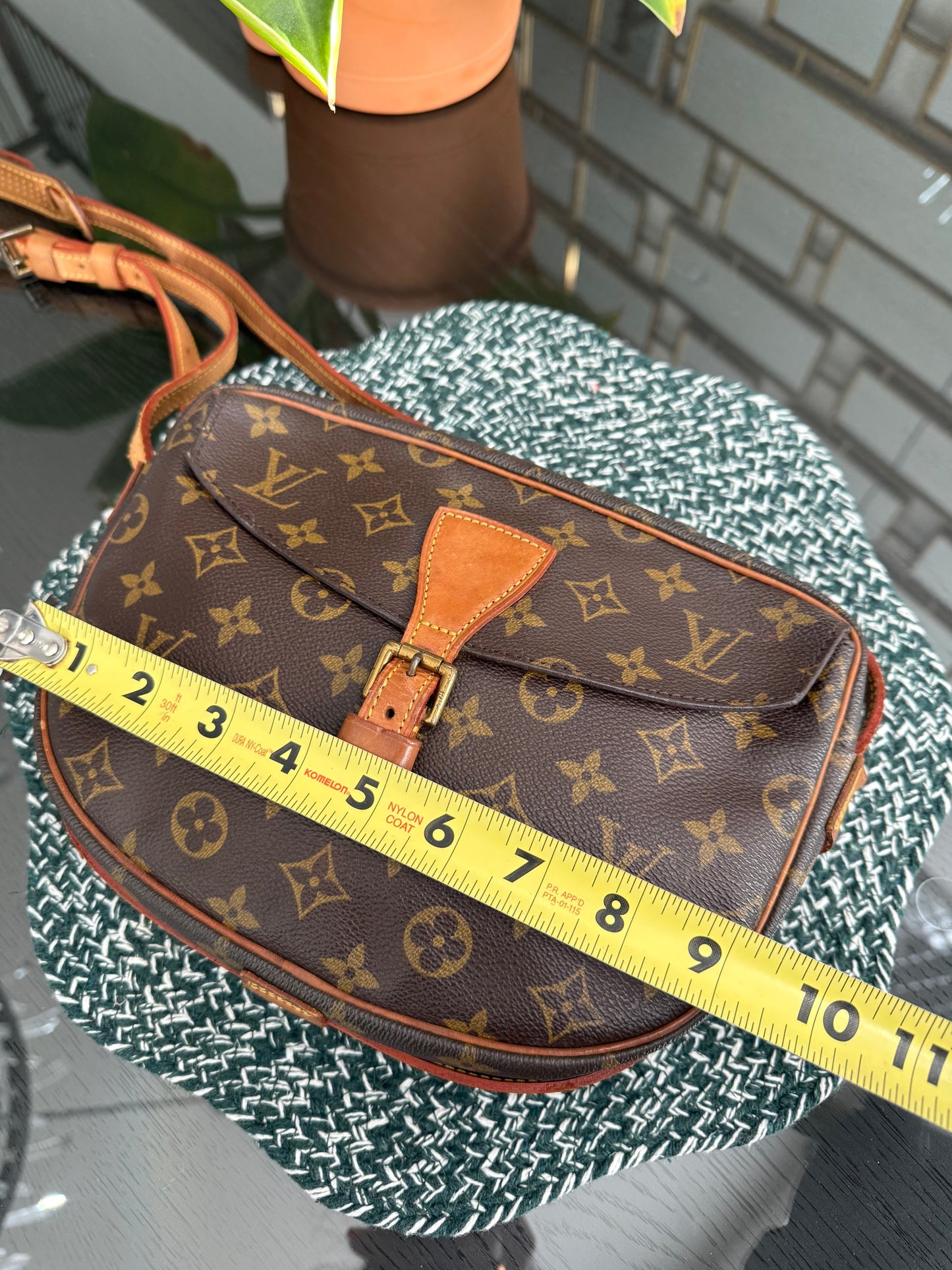 Jeaunefille MM Crossbody 📅 Year: 1990