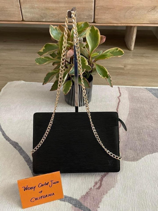 Pochette Homme Epi Converted to Crossbody -Year 1995