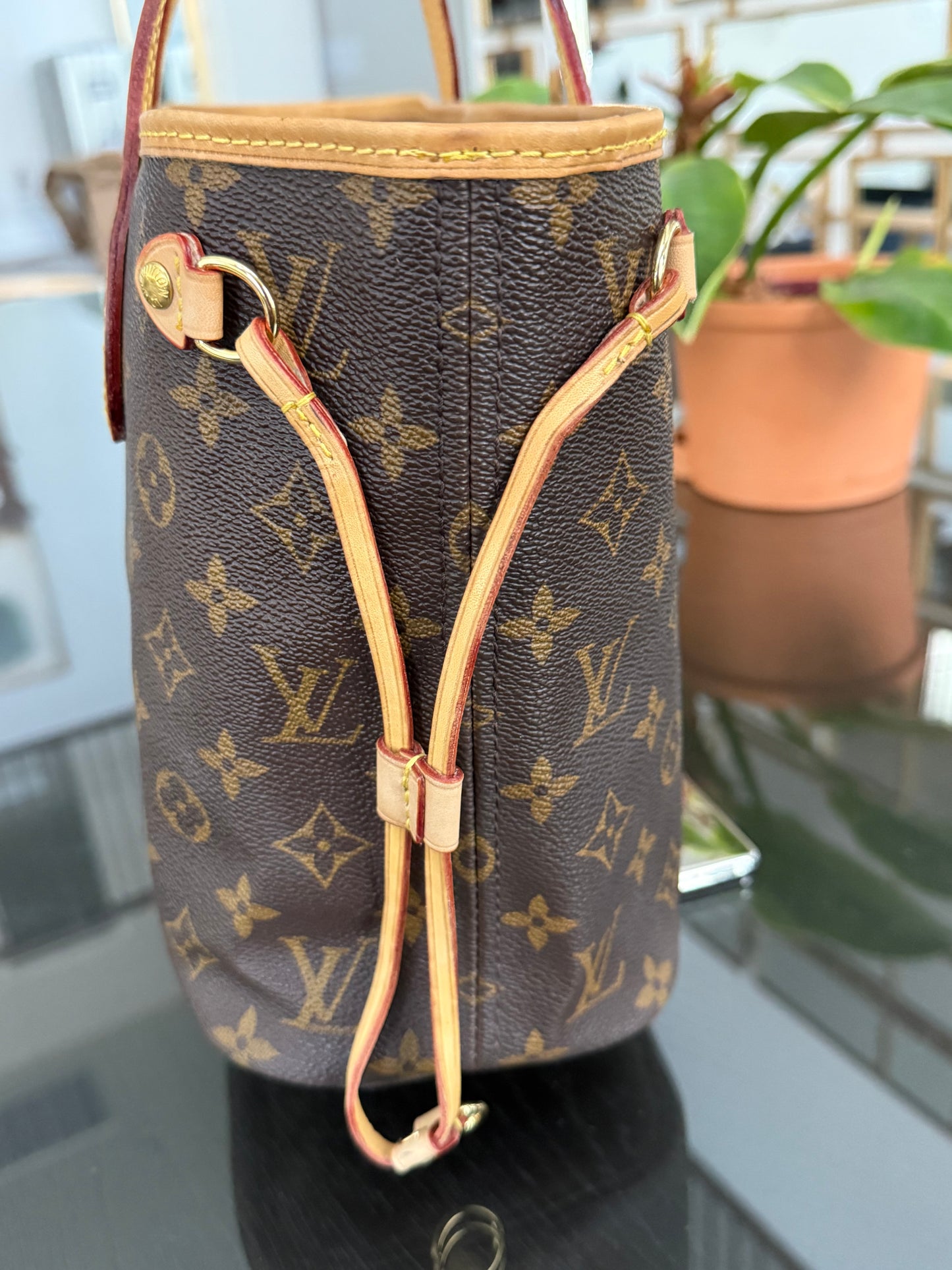 Neverfull PM with Dustbag -🗓️ Year: 2009