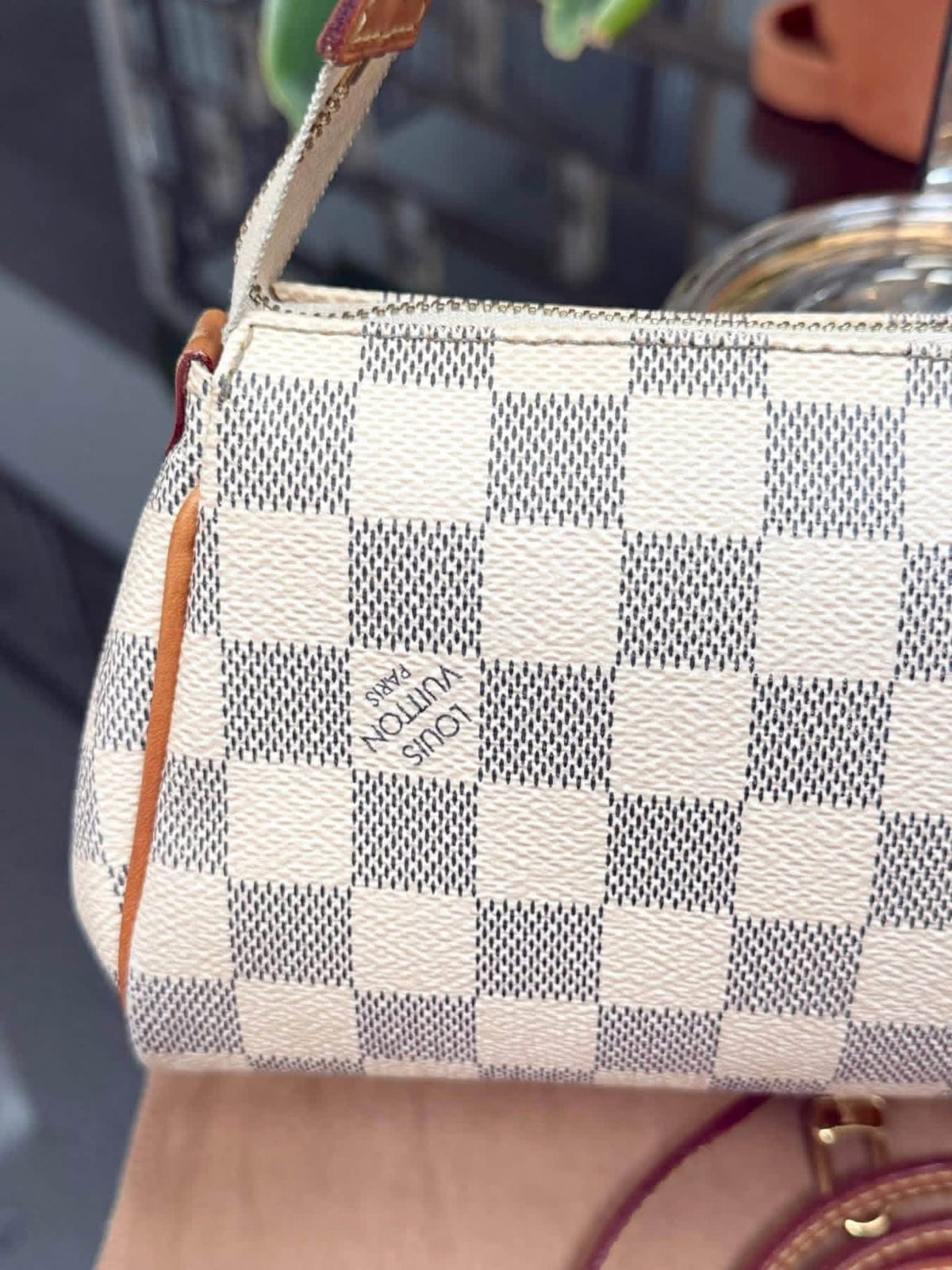 Eva Clutch in Azur with Original Strap, Dustbag, Box and Paper bag 🗓️ Year: 2015