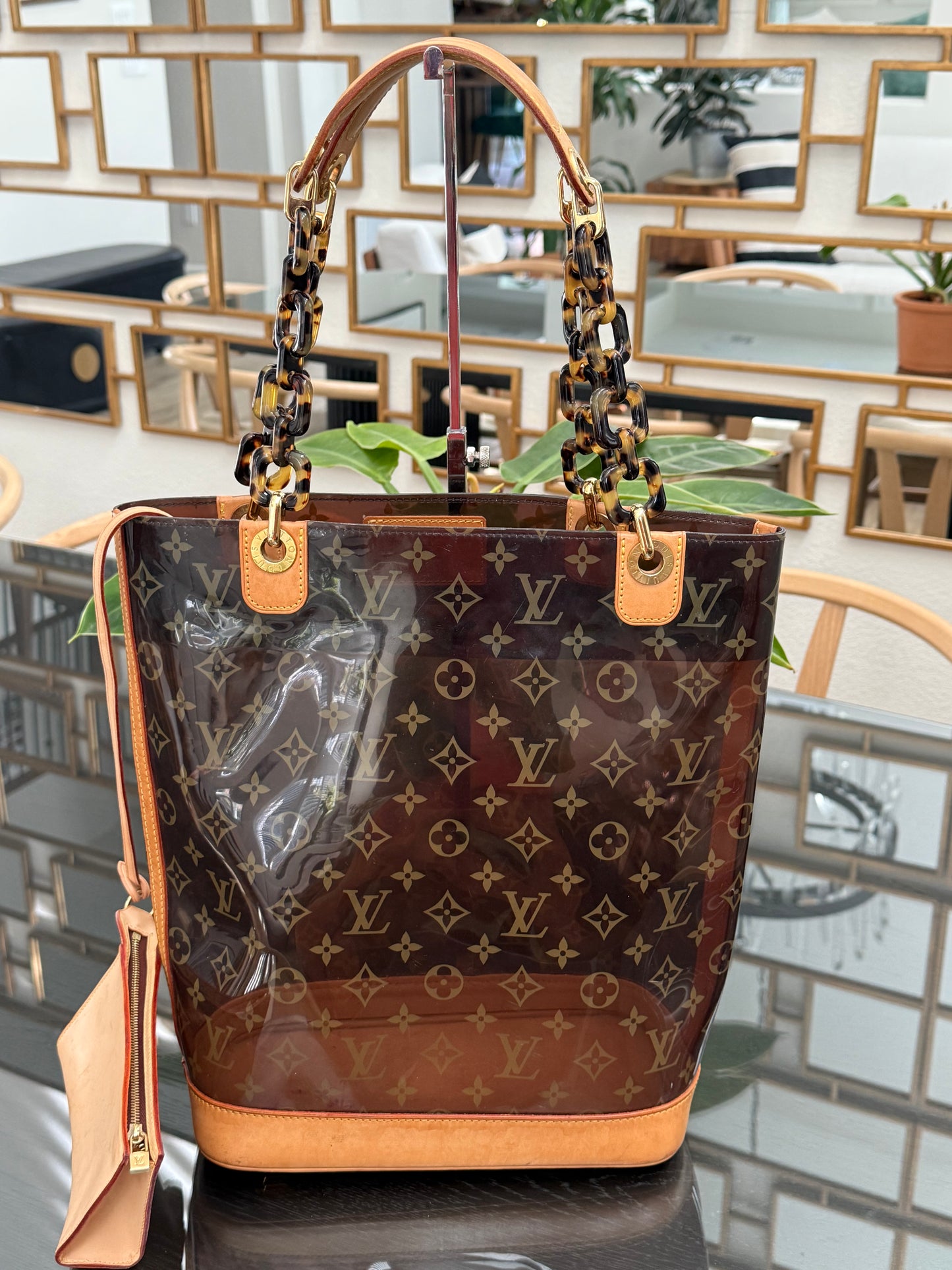Sac Ambre Vinyl MM Bucket with Pouch 📅 Year: 2003