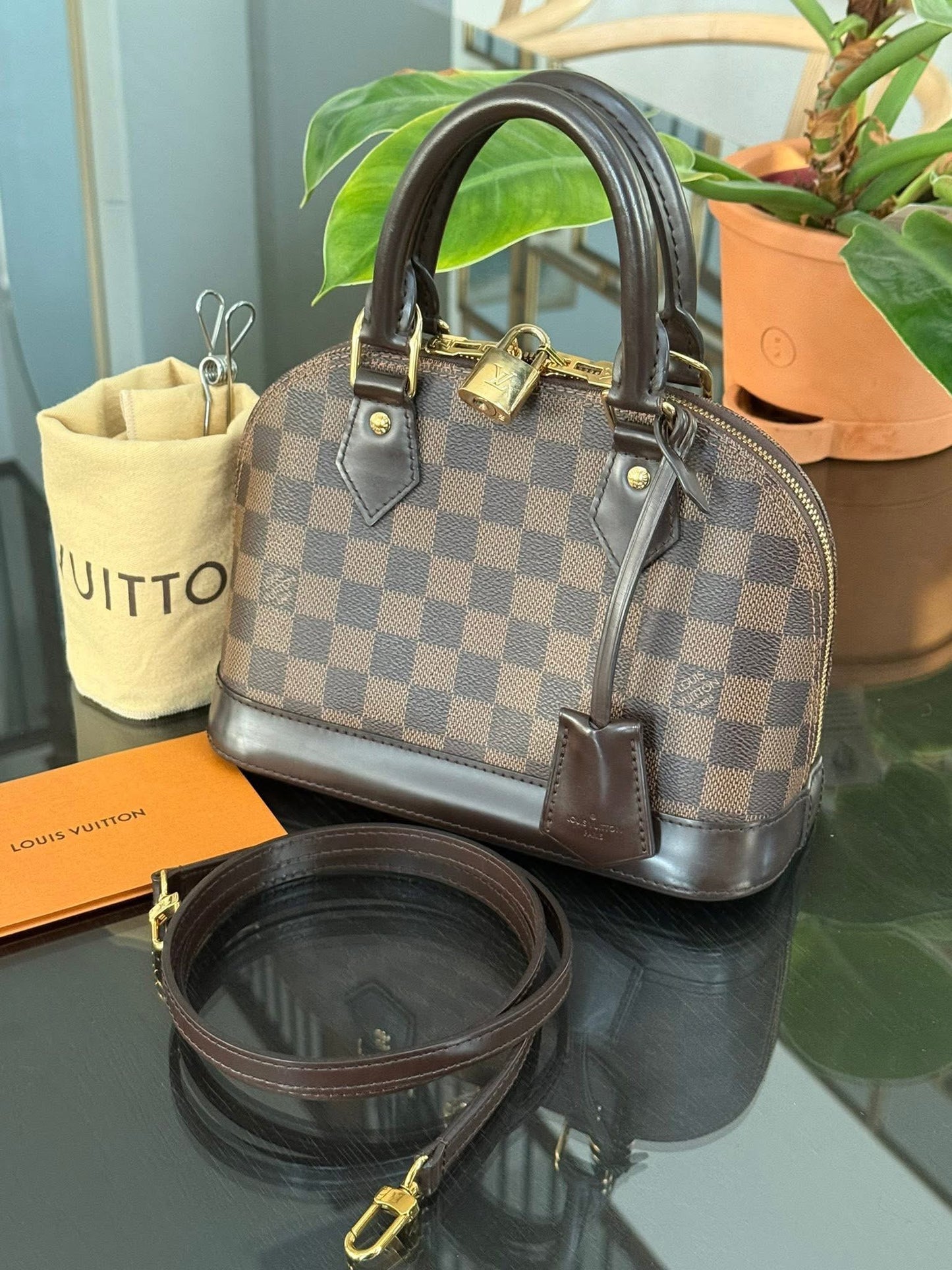 Alma BB in DE with Clochette, Lock 🔐 key, Original Strap, Box Dustbag and Paper bag 🗓️ Year: 2020