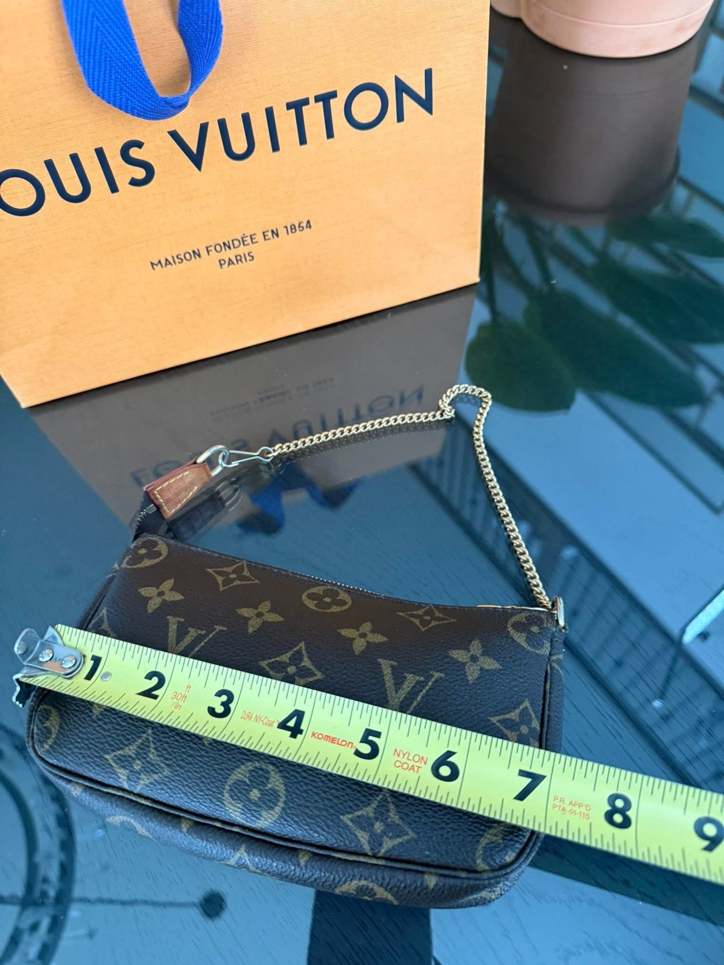 Monogram Bucket Pochette - 📅 Year: 2003