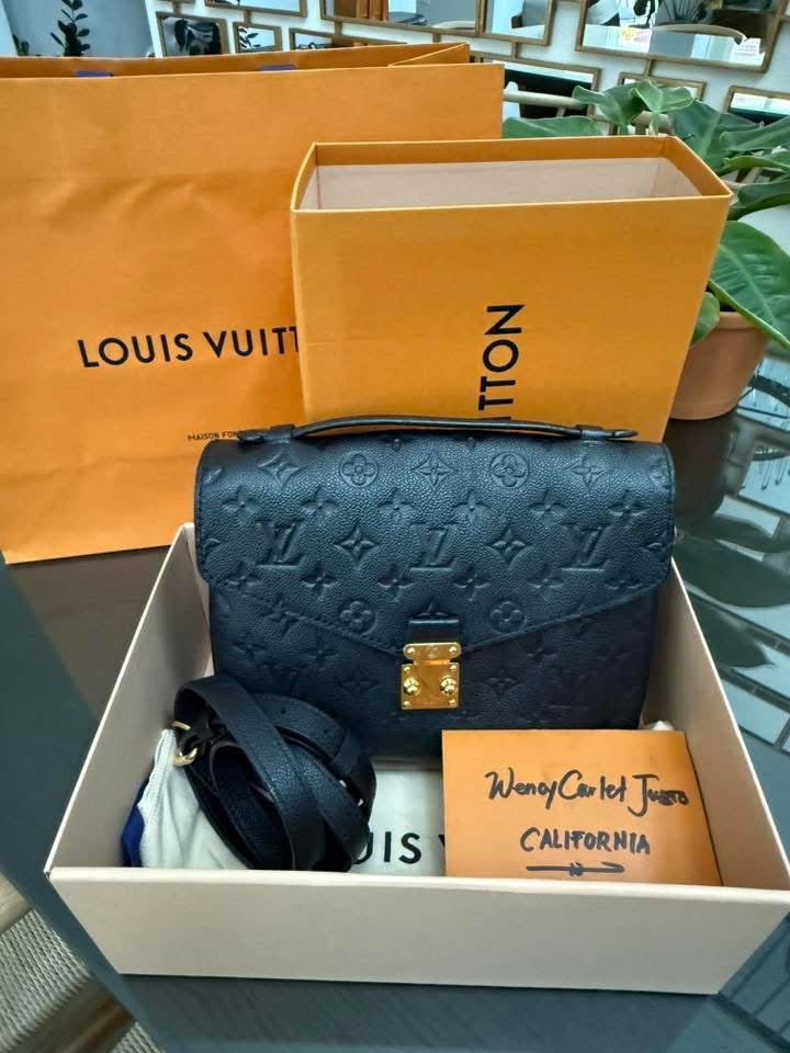 Pochette Metis Emptiente Noir with Box, Dustbag, Insert Organizer, Box and Paper bag -Microchip & Authenticed