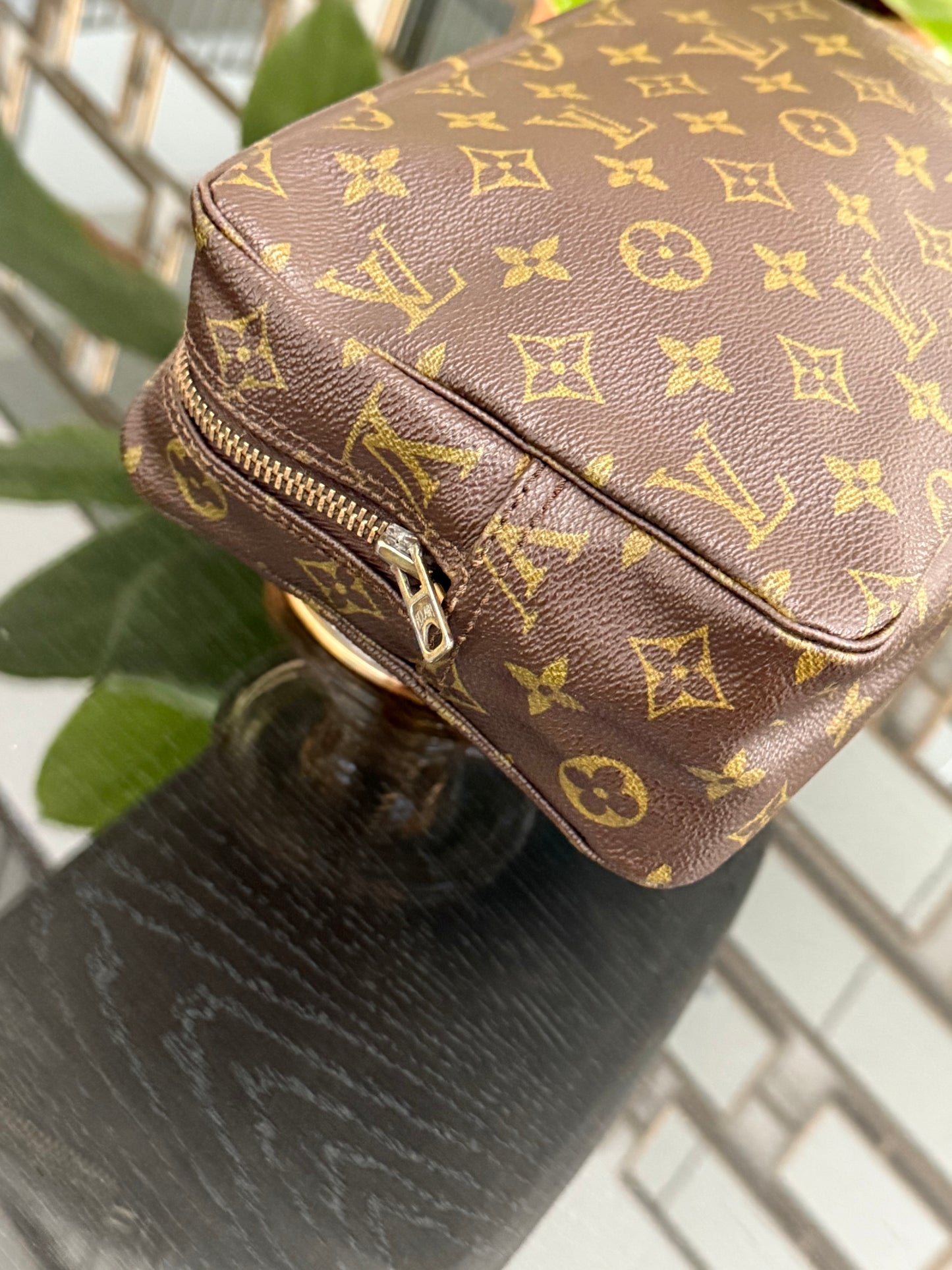 Trousse 28 -Pre Date Code