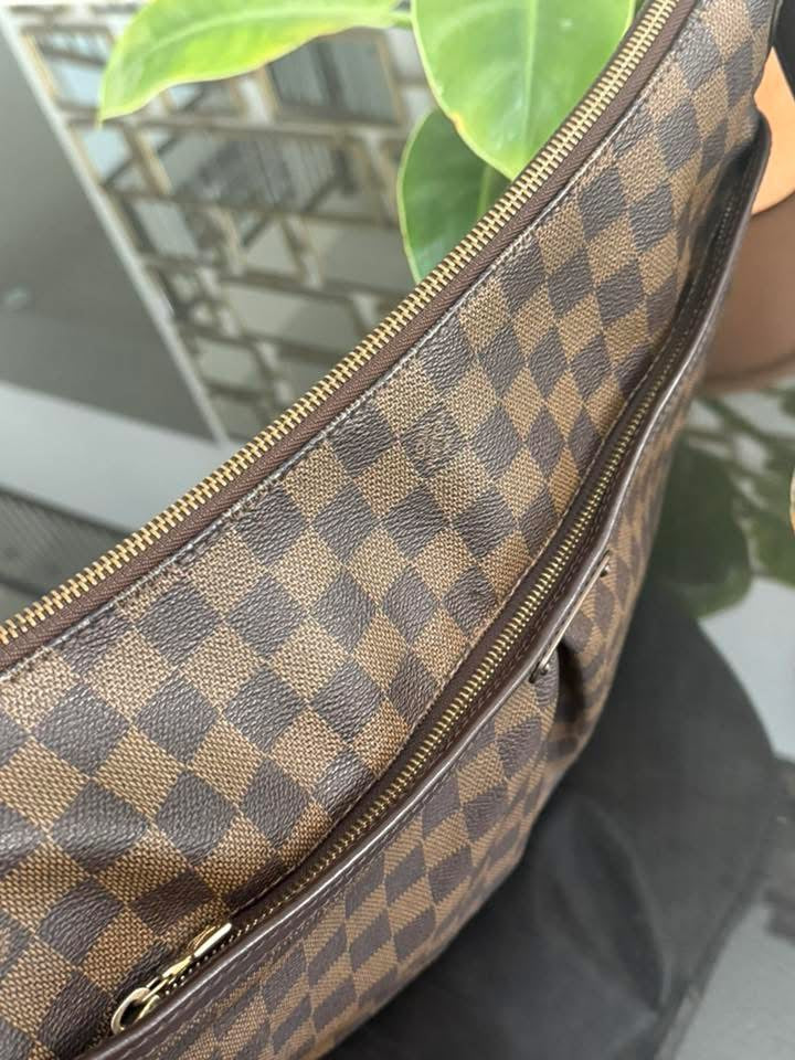 Bloomsbury GM Crossbody -🗓️ Year: 2009