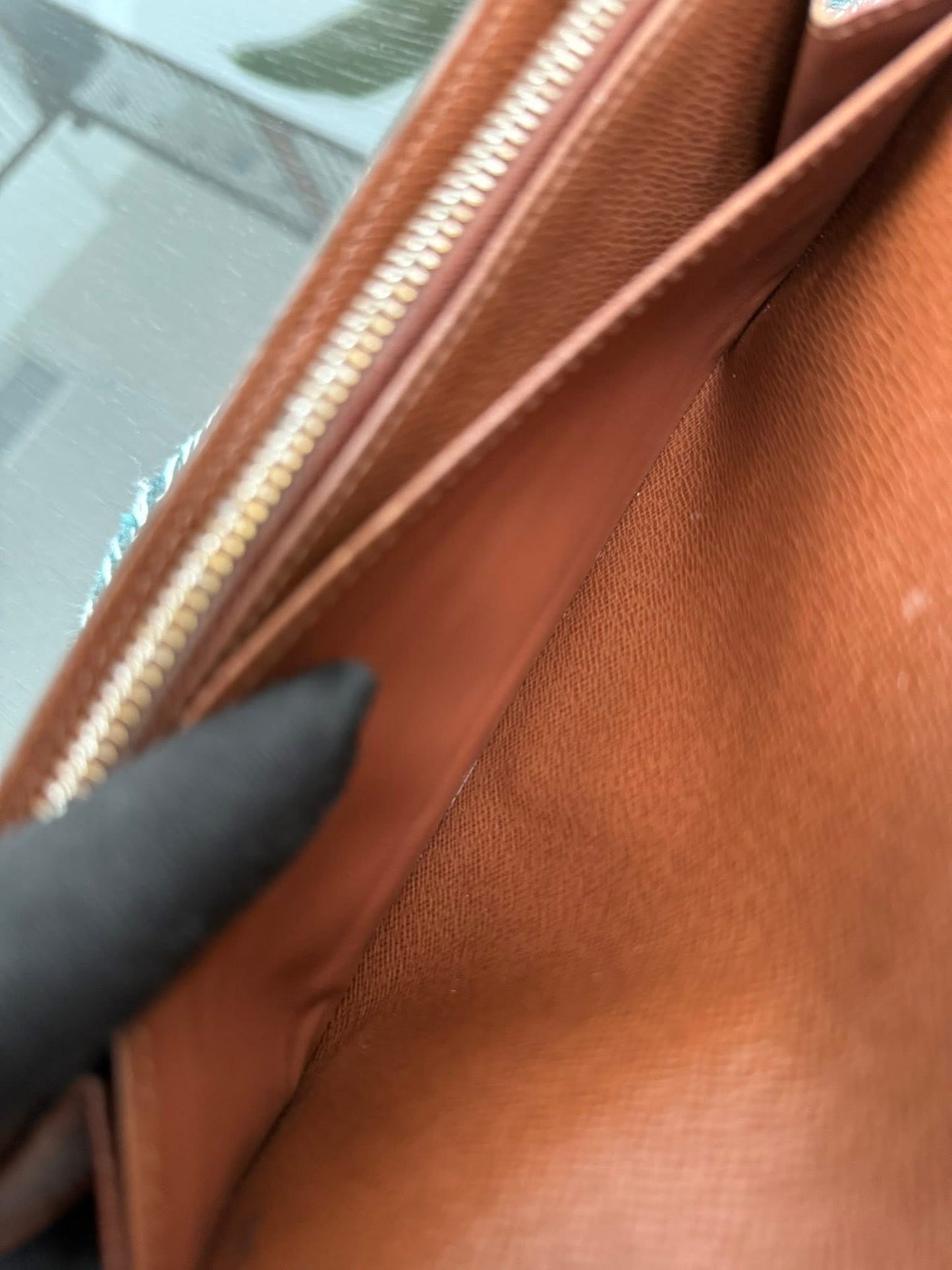 Sarah Wallet in Monogram 10 Cardholders 🗓️ Year: 2009