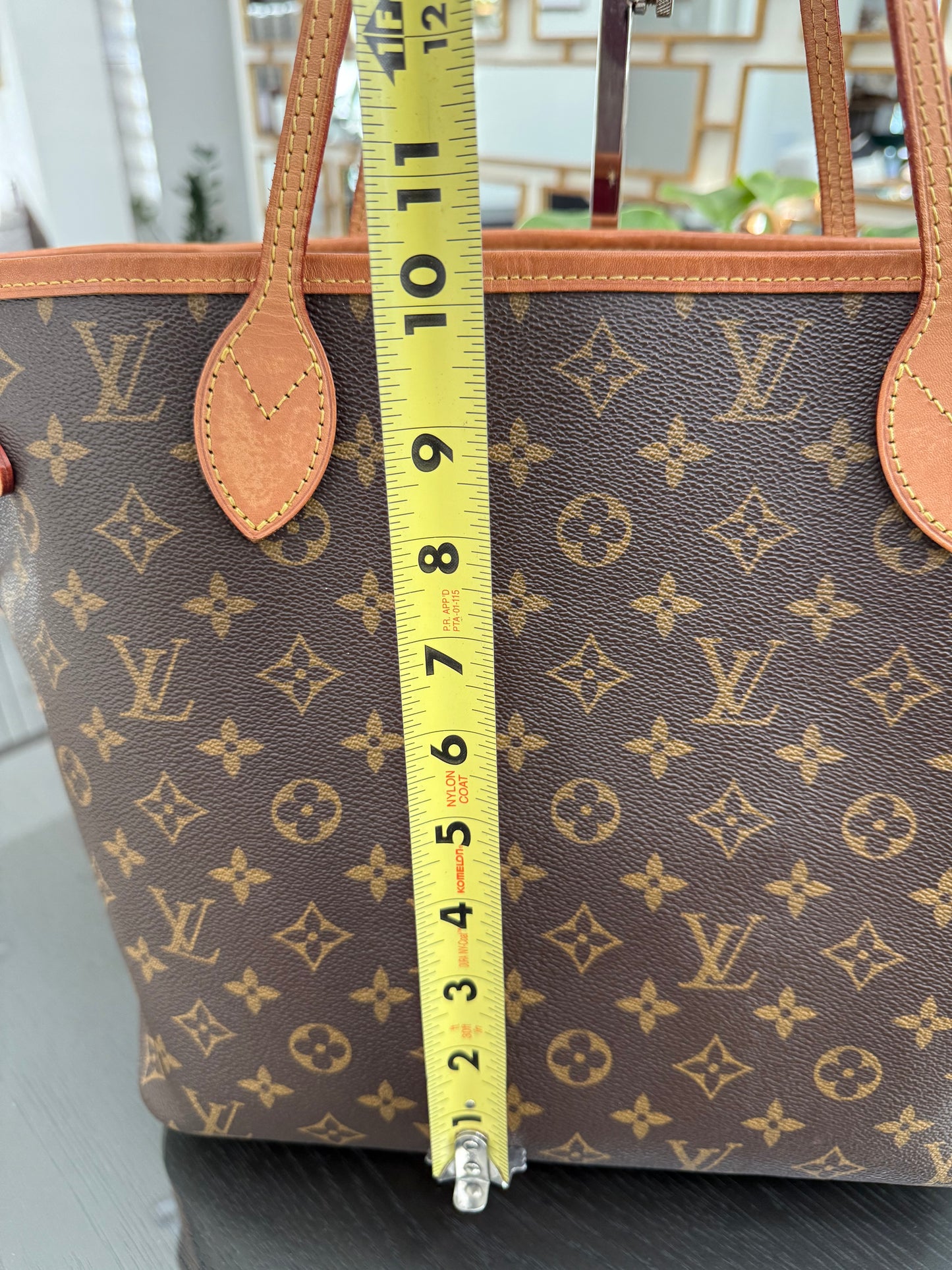 Neverfull MM Monogram in Peony with Dustbag 📅 Year: 2020