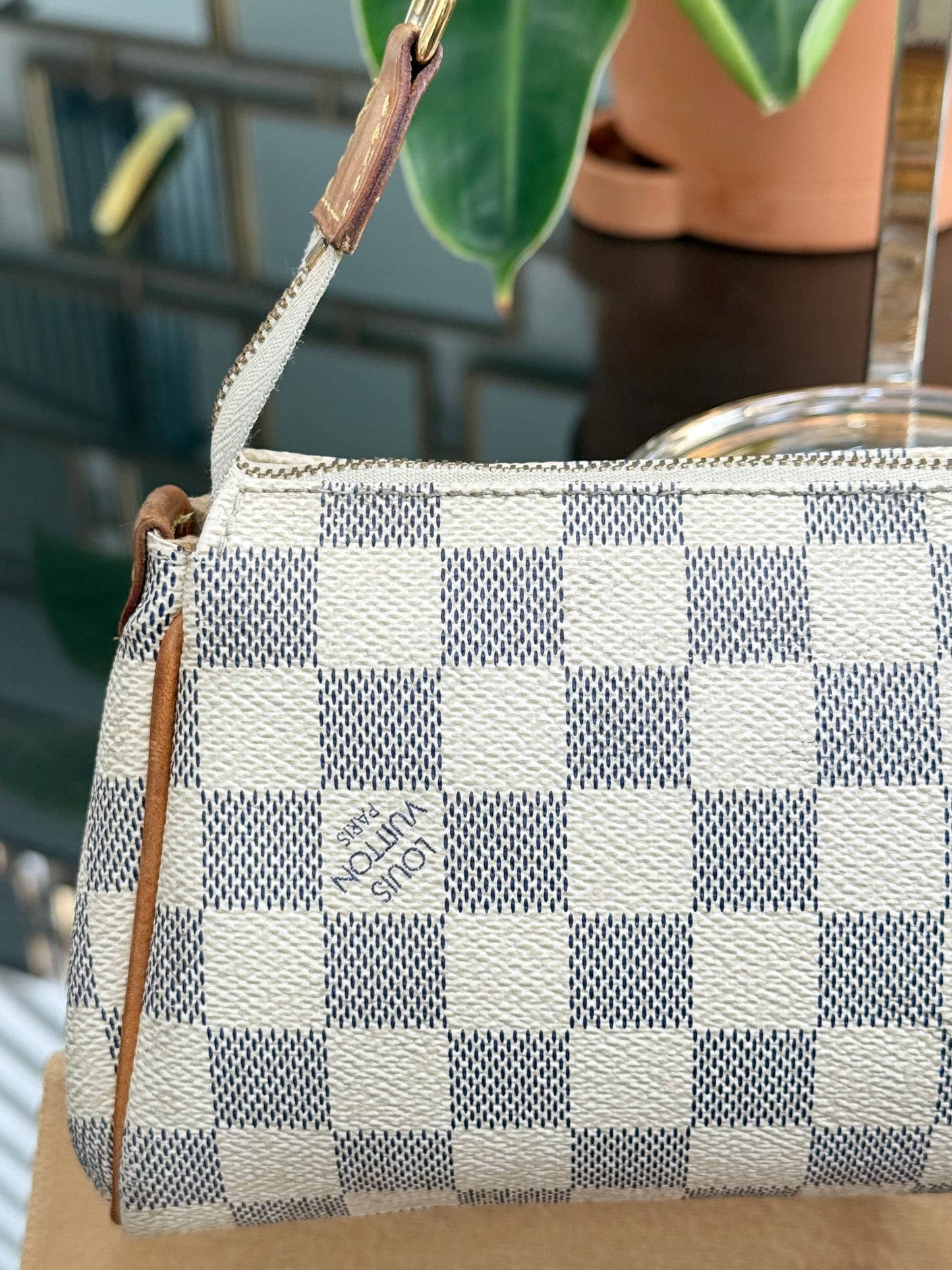 Eva Clutch in Azur with Original Strap,Box Dustbag and Insert Organizer 🗓️ Year: 2011