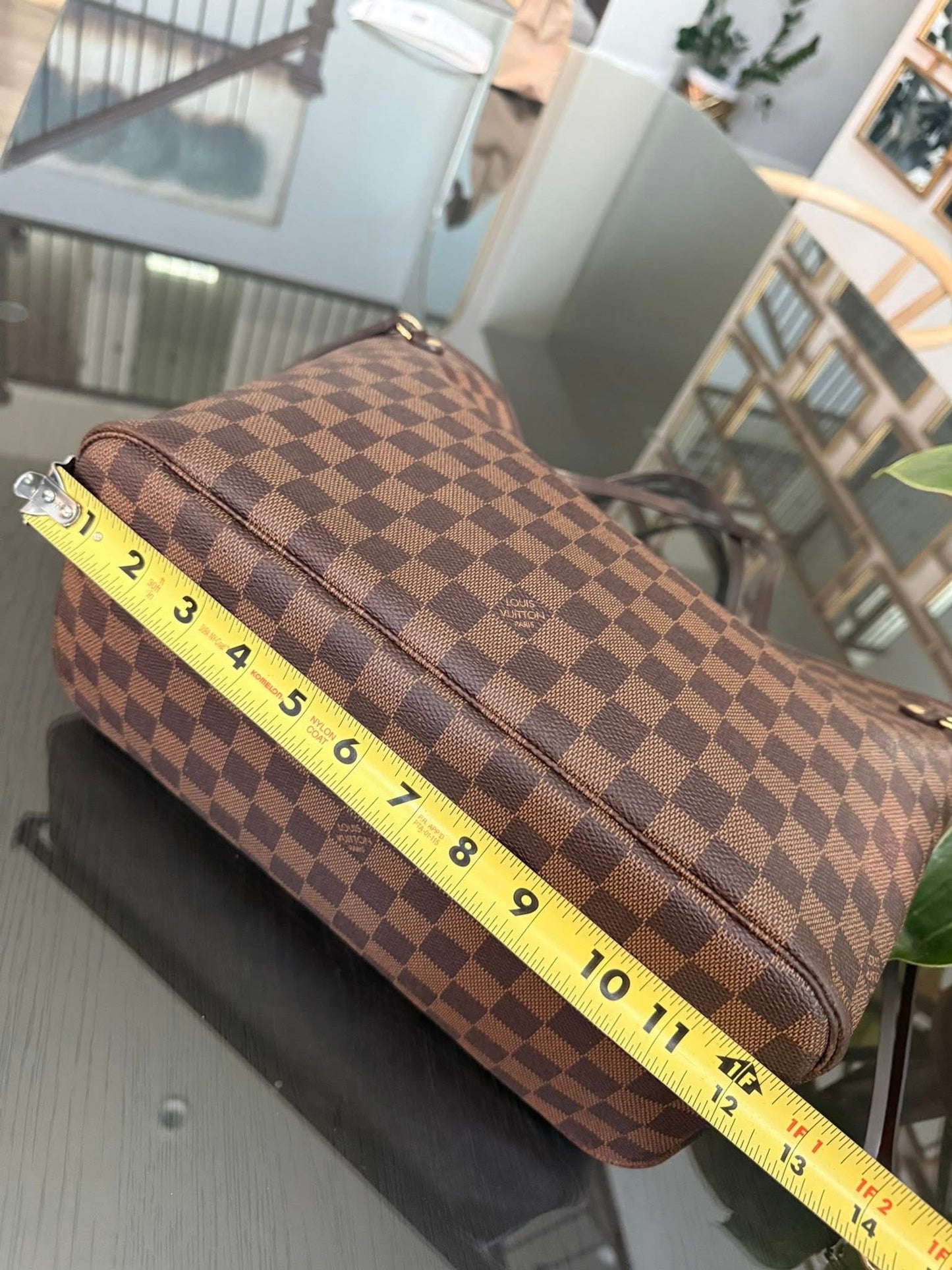 Neverfull MM in DE with Pouch comes with Dustbag and Non branded Twilly 🌺 📅 Year: 2015