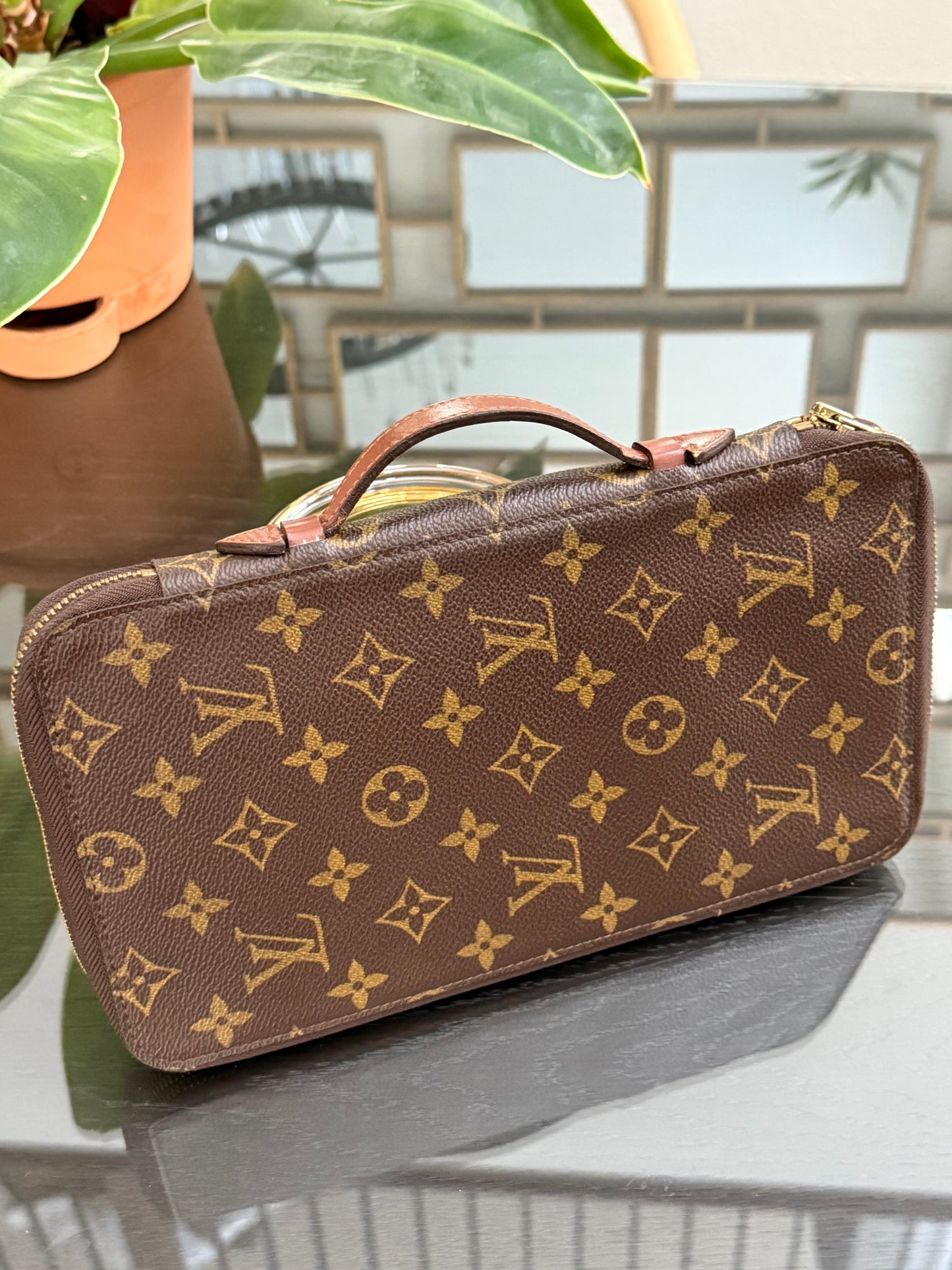 Monogram Escapade Travel Organizer - 🗓️ Year: 1991